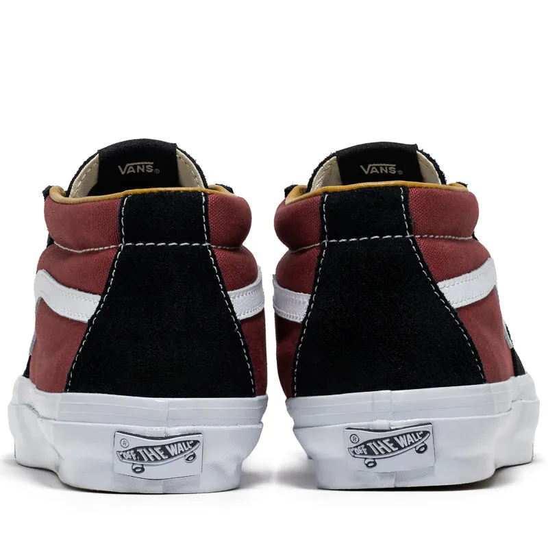 Foot Hugging Vans Sk8-Mid Reissue 83 LX - Black/Russet Maroon