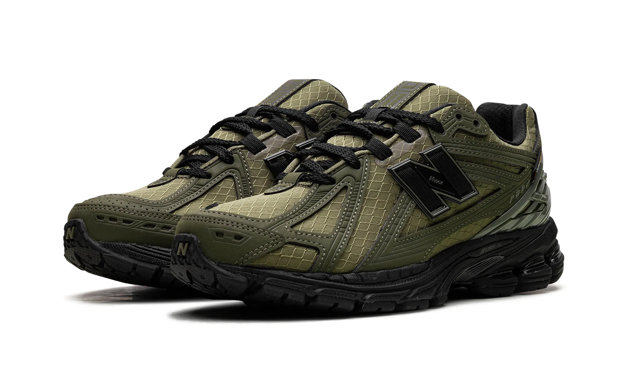 relay running shoe suitability 1906R "Cordura Dark Camo Green"
