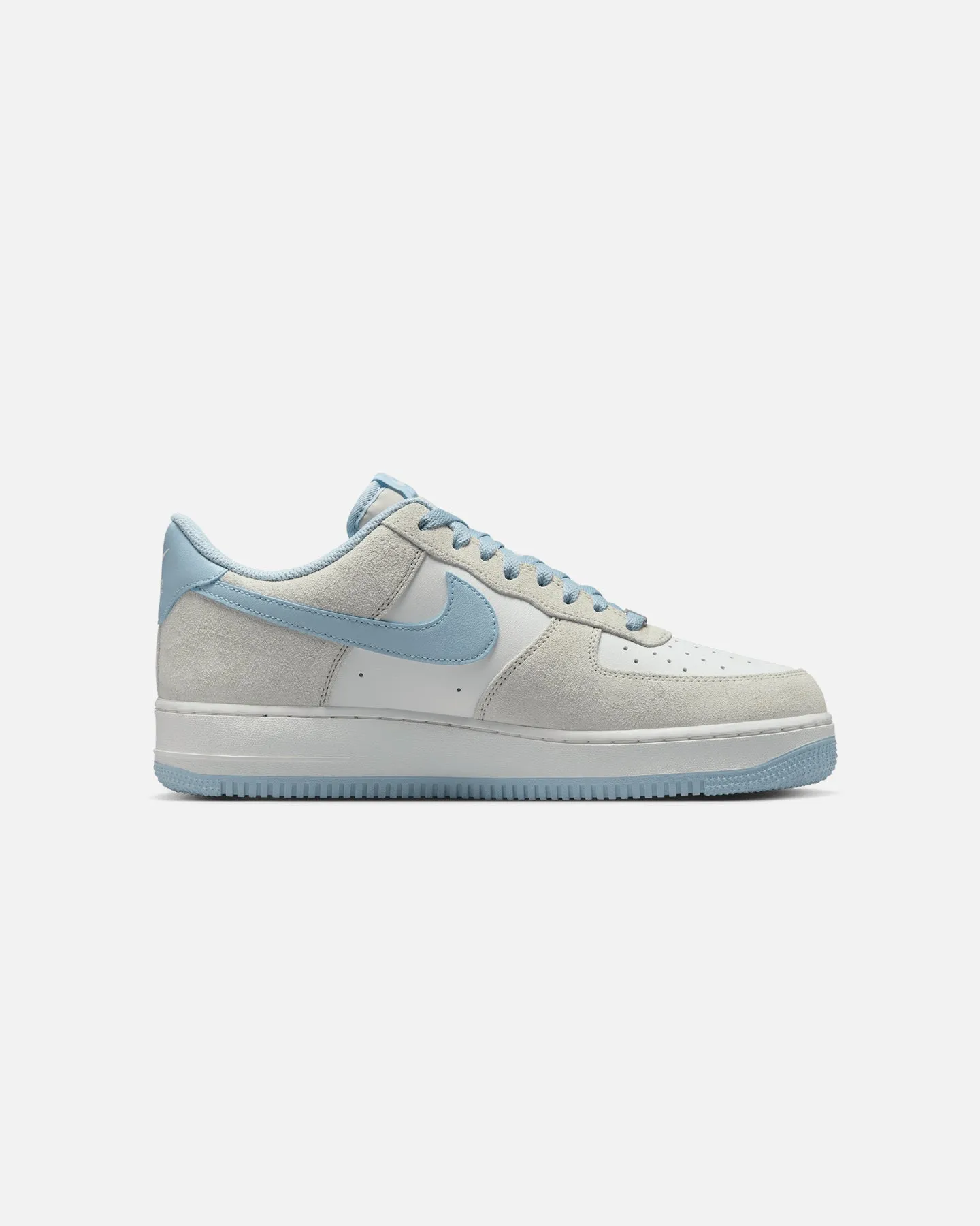 Freeze Grip Rich Glow Nike Air Force 1 '07 LV8 Light Bone