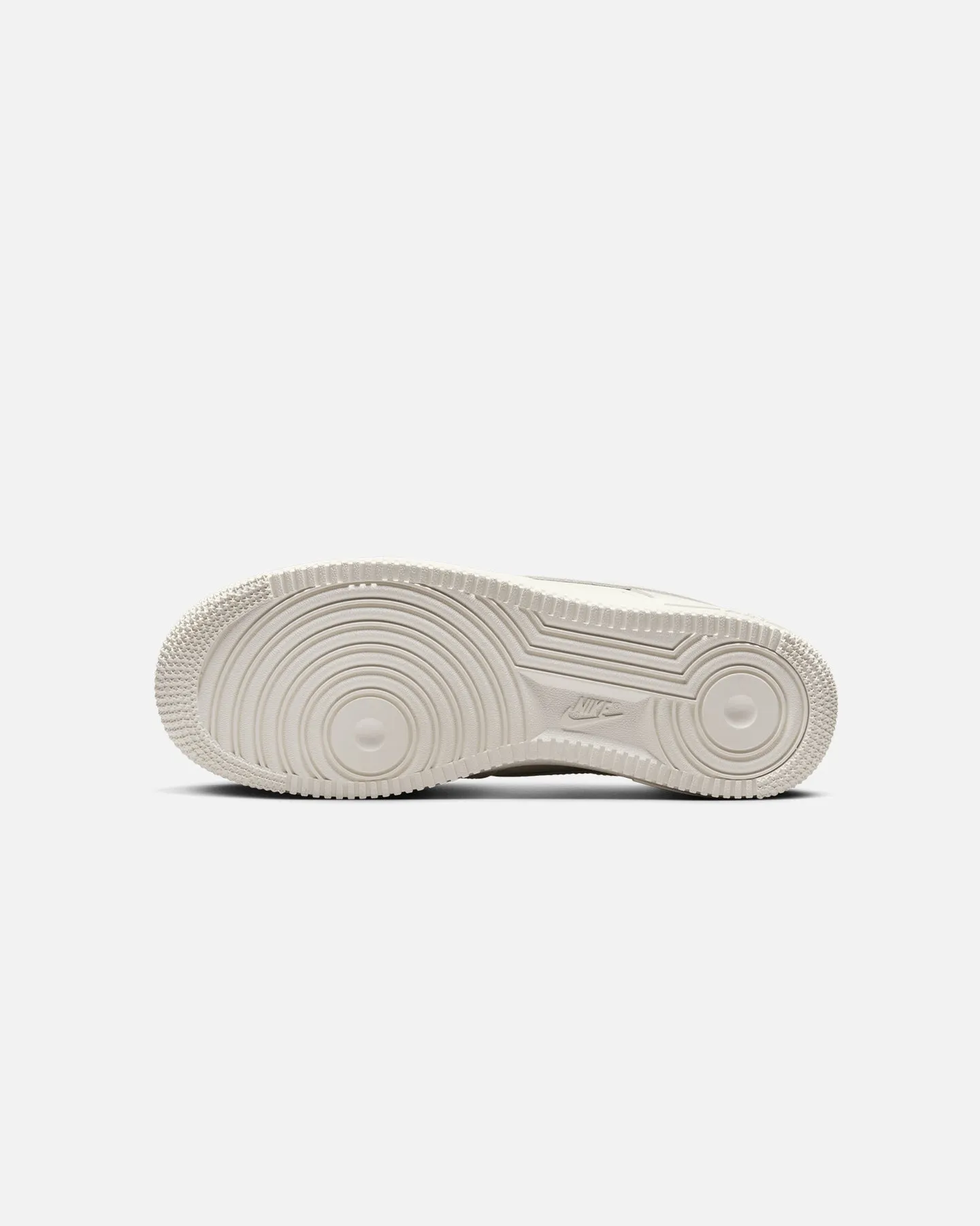 Cushioned sophisticated adults Nike Women's Air Force 1 '07 Essential Sail/Sail