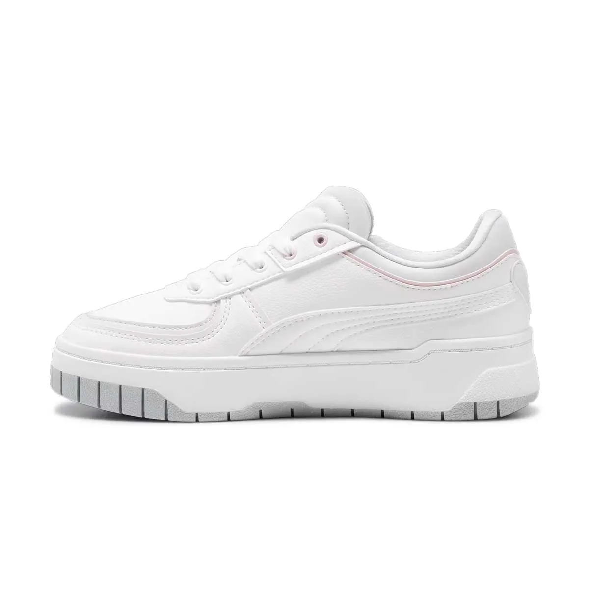 All-weather chic Cali 'Dream Queen of Hearts'