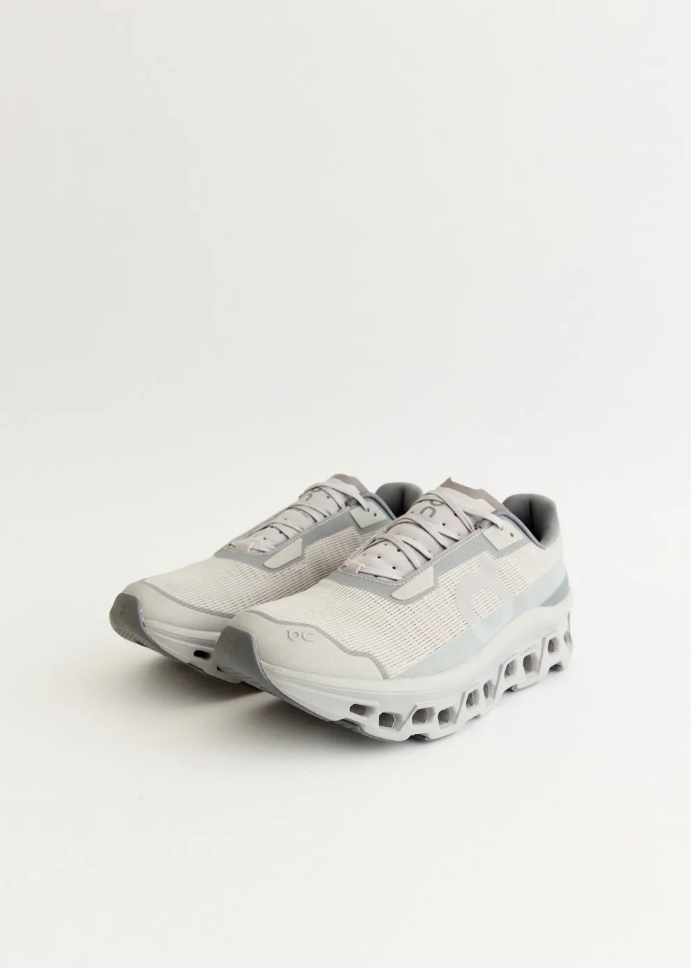 Everyday flexible user Cloudmonster Void 'Alloy' Sneakers