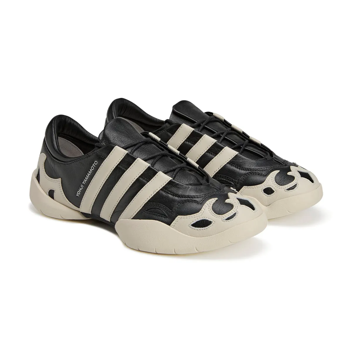 Regu 2002 'Black Alumina' Soft Tone Comfort Midsole