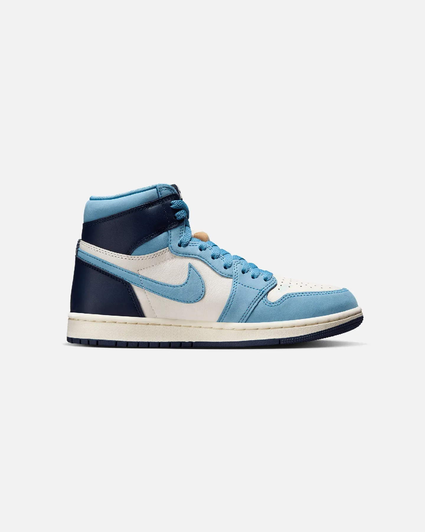 Vibrant Look most fall Jordan Women's Air Jordan 1 Retro High OG "First In Flight" University Blue