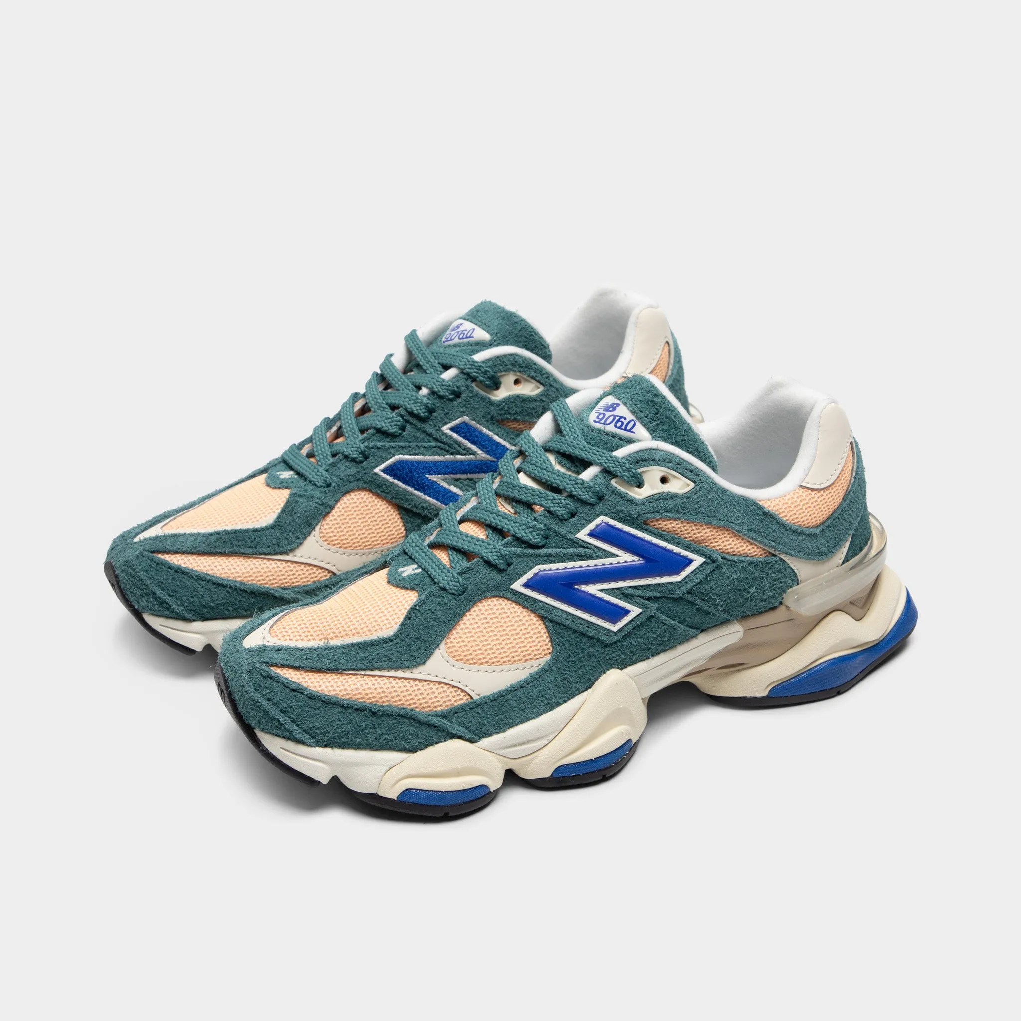 New Balance 9060 New Spruce / Peach Blossom Street Fit