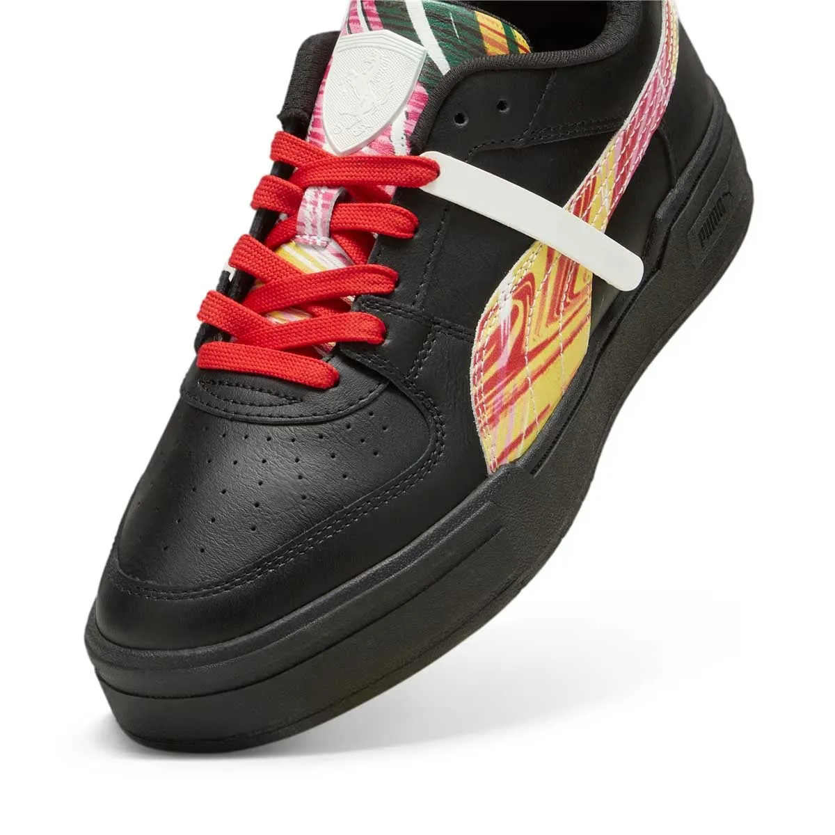 Walking Sturdy Build   Scuderria Ferrari CA Pro 'Puma Black'
