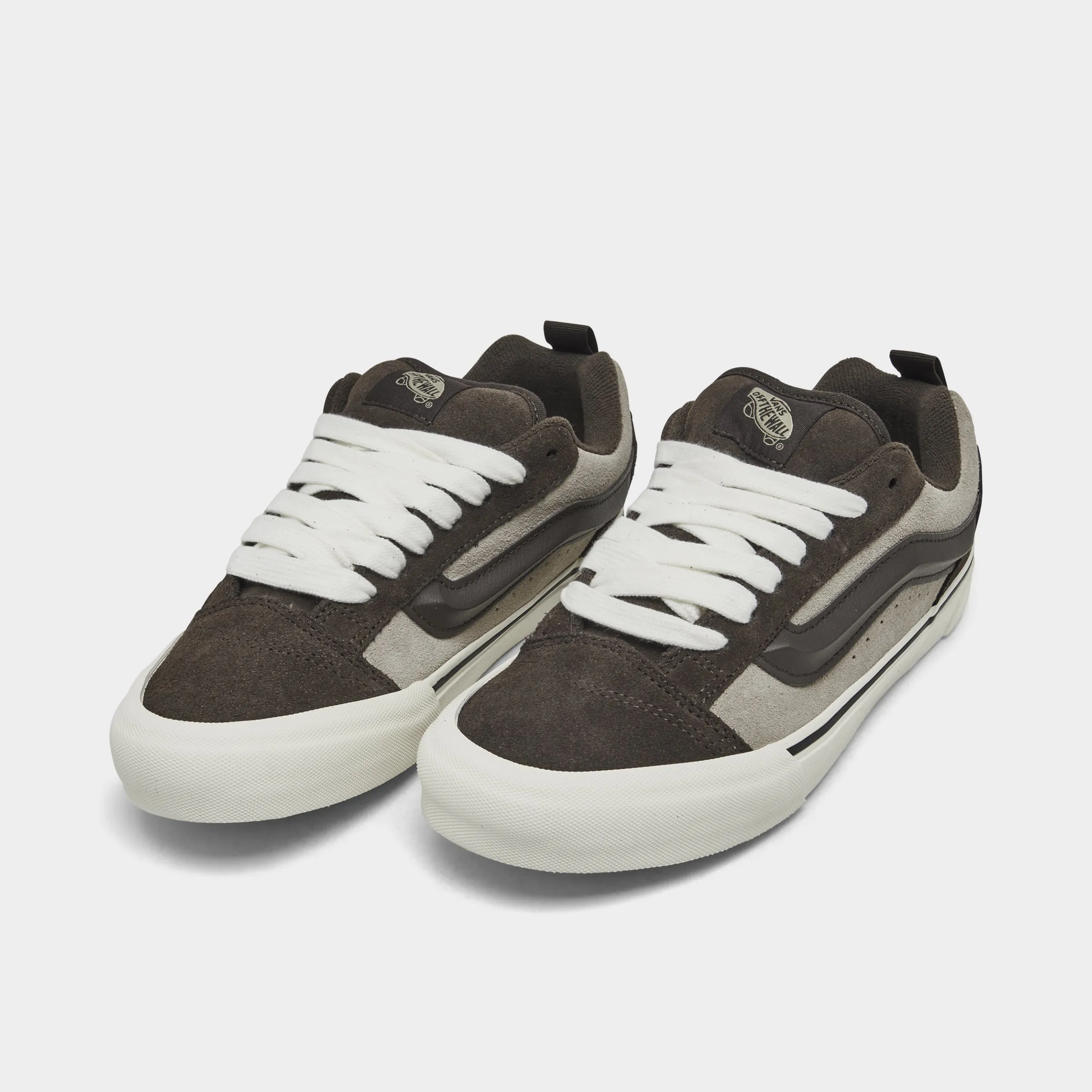 Grippy Sole Vans Women's Knu Skool / Bracken Brow