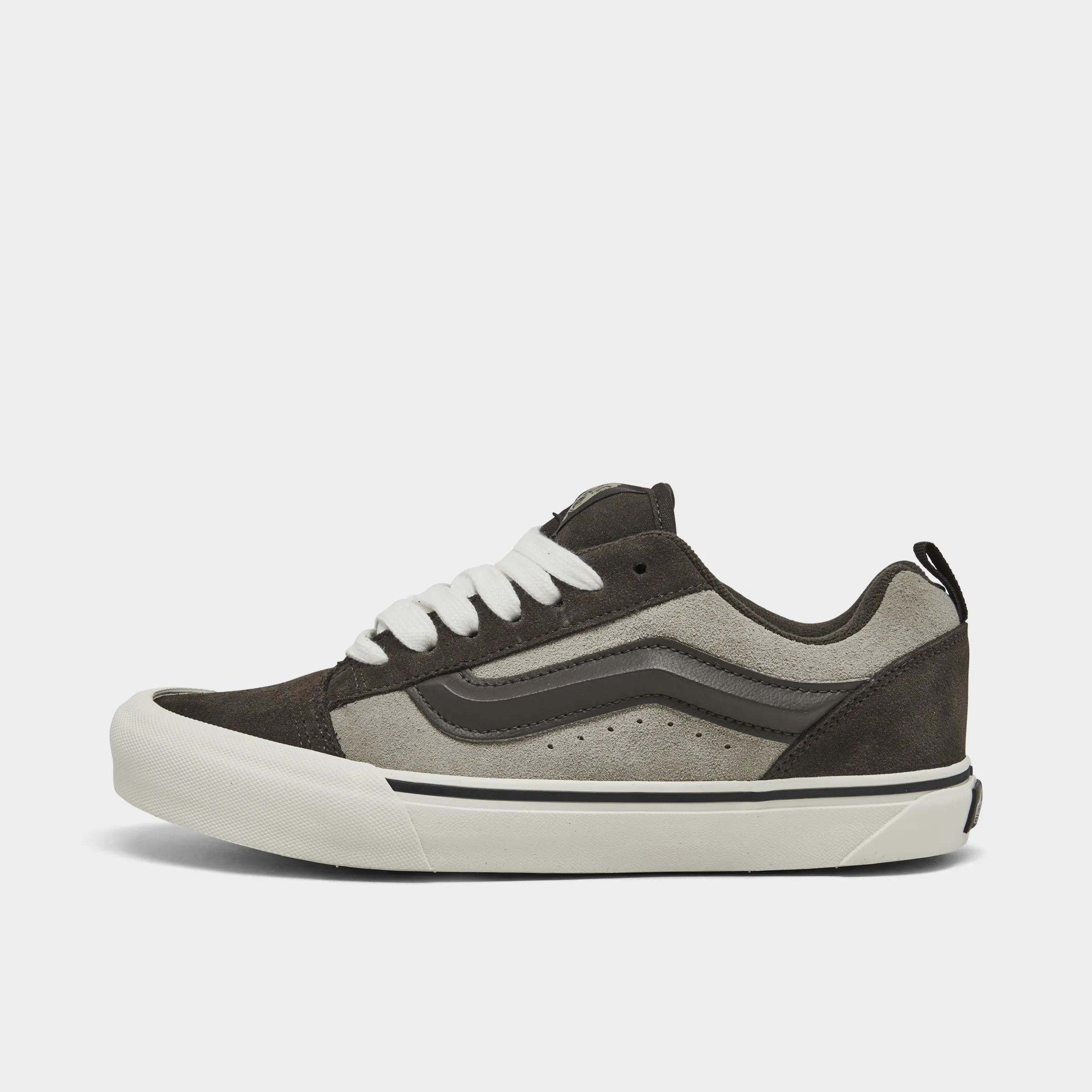 Holiday Style Vans Women's Knu Skool / Bracken Brow