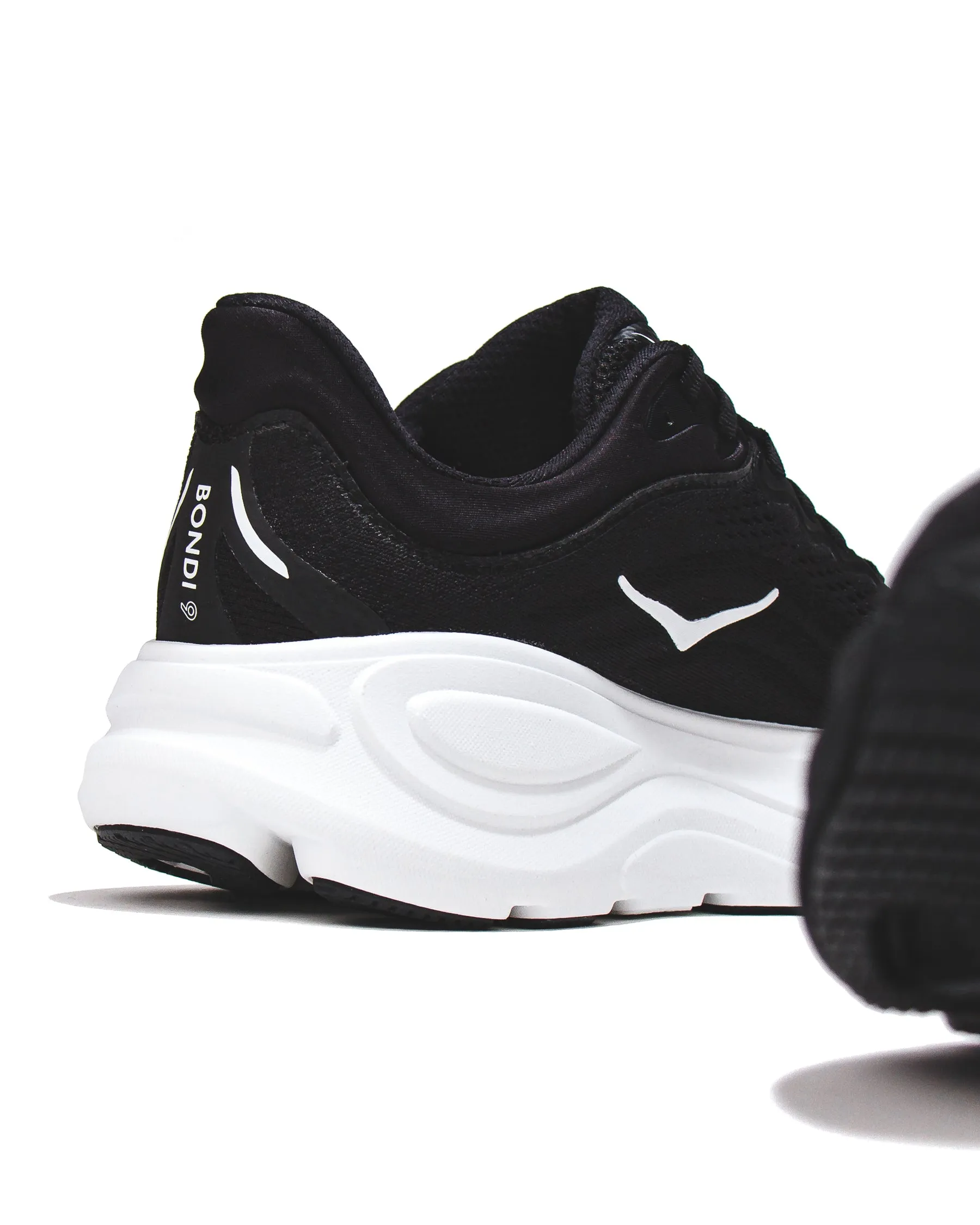 unpadded - feature shoes Hoka One One Men Bondi 9 Black White 1162011-BWHT