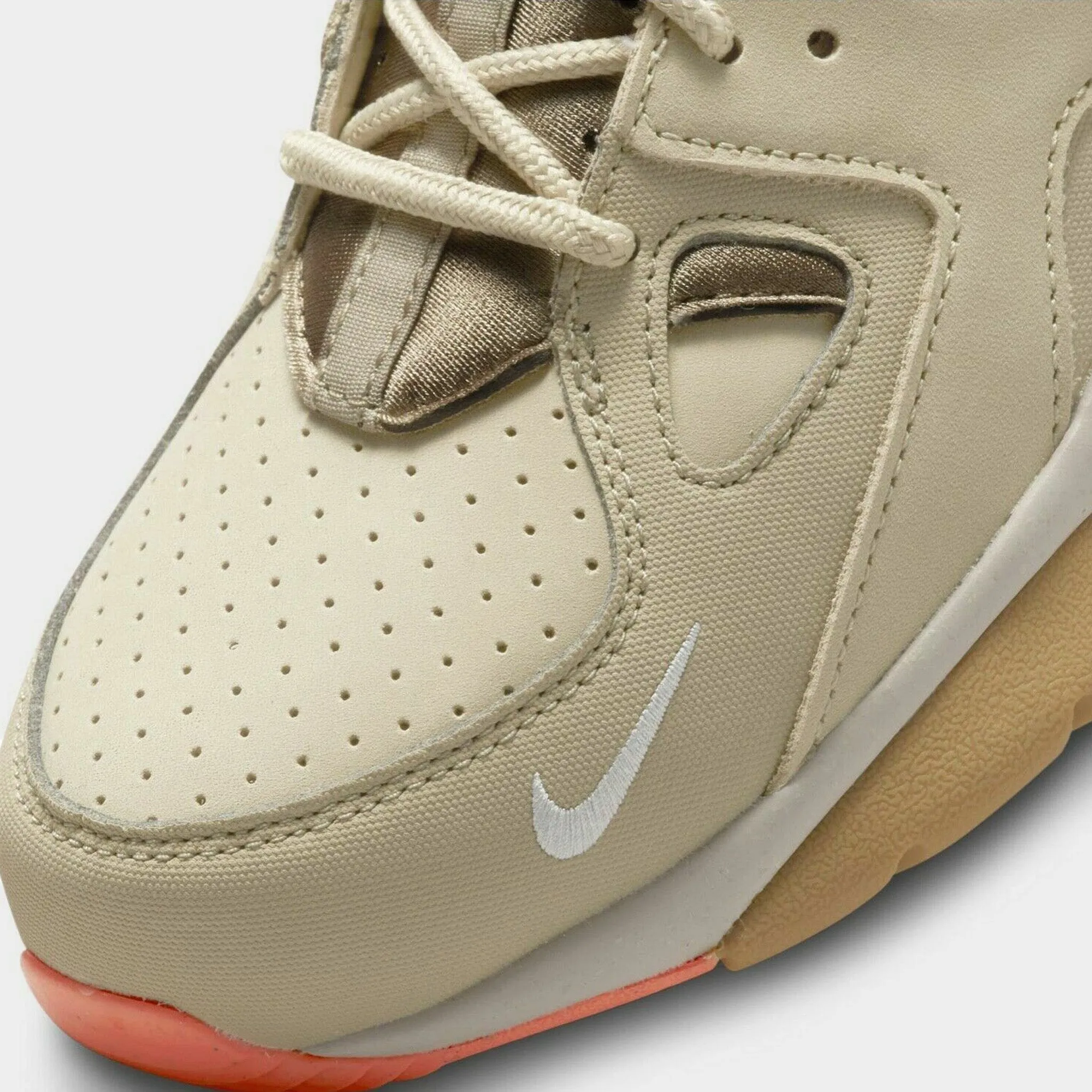 Seamless Fit Walk Ready Nike ACG Air Mowabb Limestone / Reflect Silver - Khaki