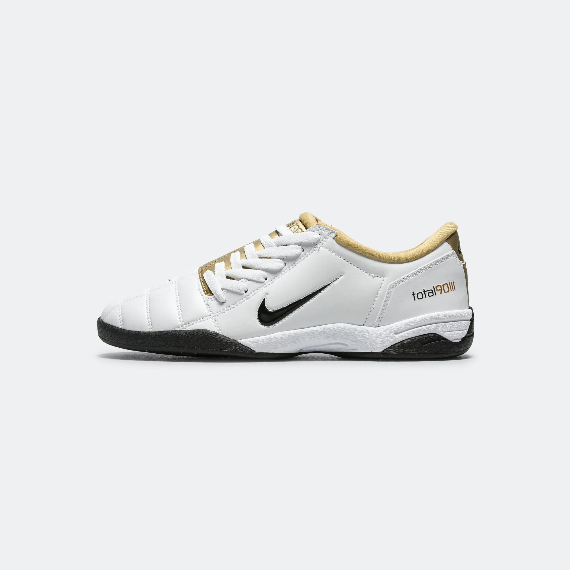 T90 SP - White/Black-Metallic Gold Gusseted Tongue