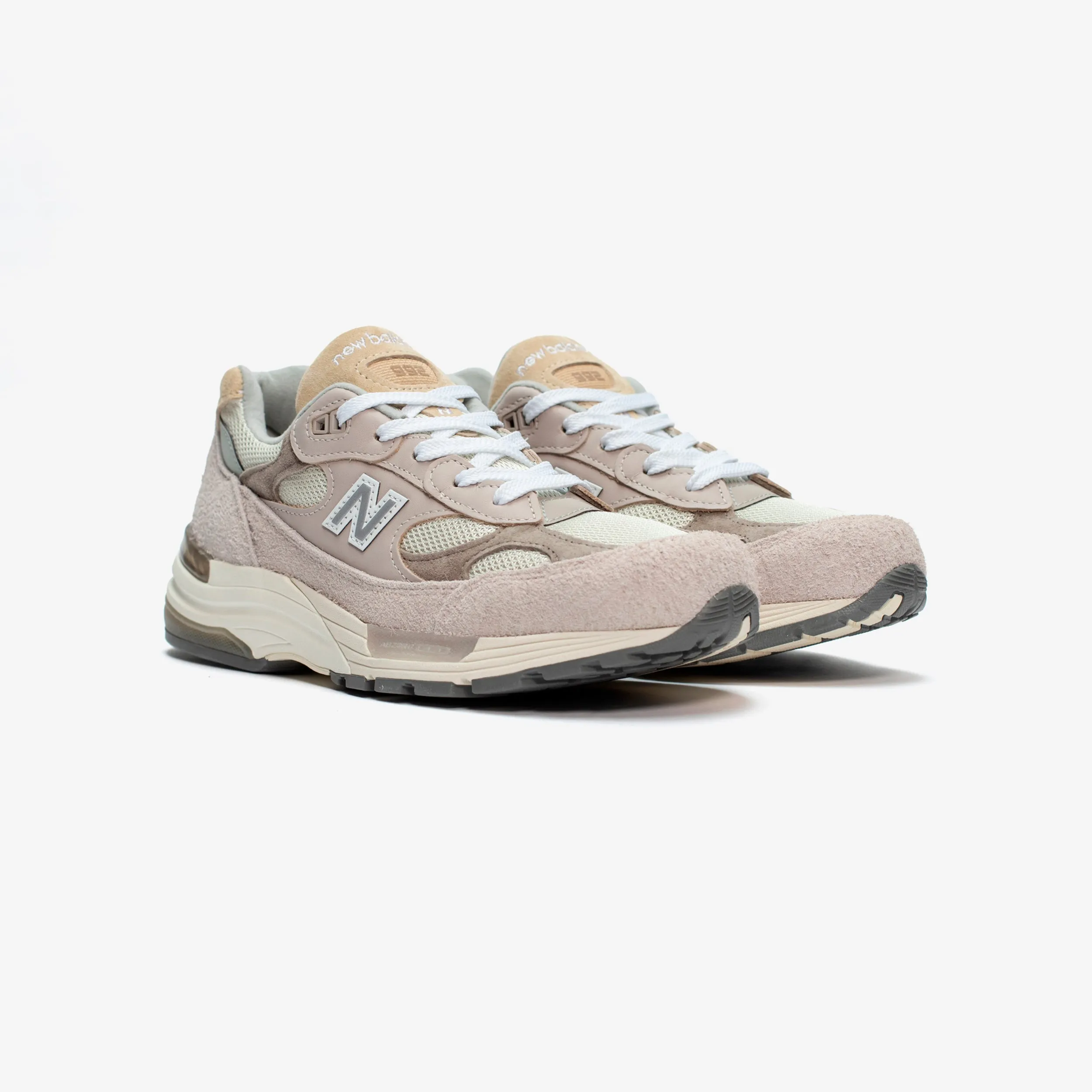 Smart Performance Slip-resistant durability 992