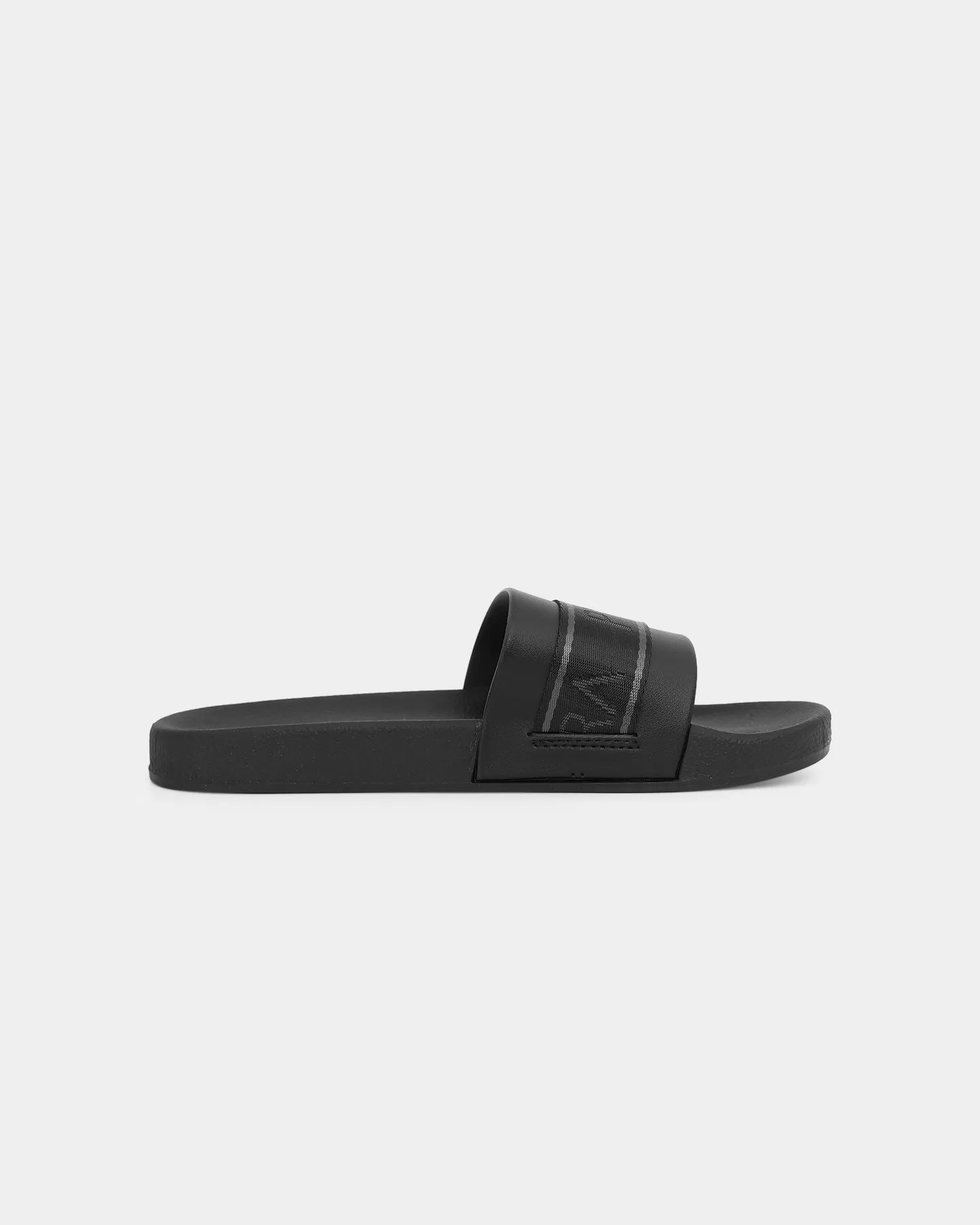 PYRA Vacation Slides Black/Black Dream Walk Memory Foam