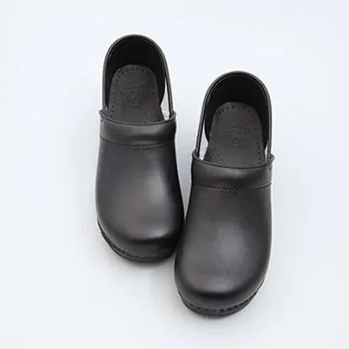 Street Look Weekend Escape Womens Dansko Professional Black Box