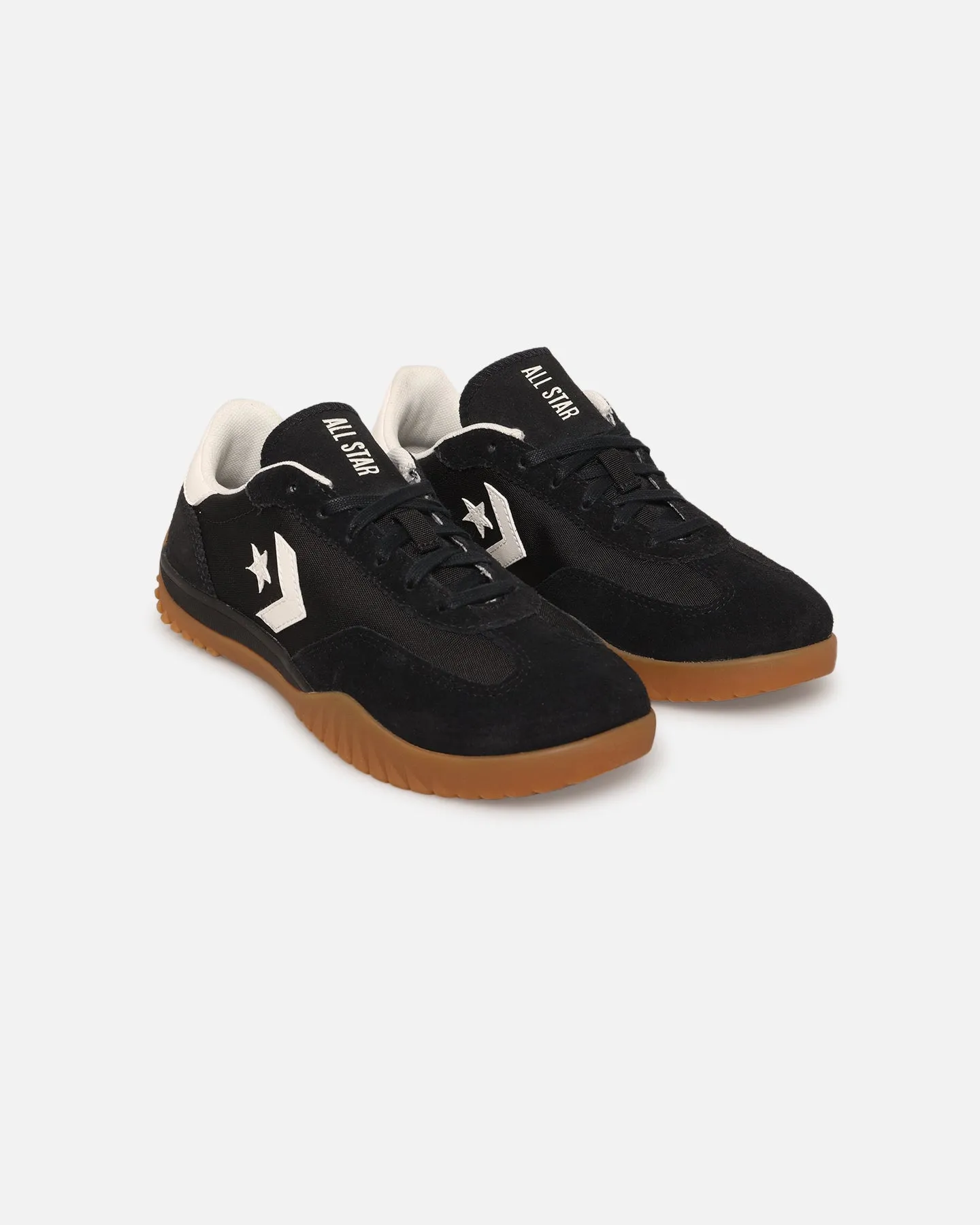 type golfers Converse Women's Run Star Trainer Black