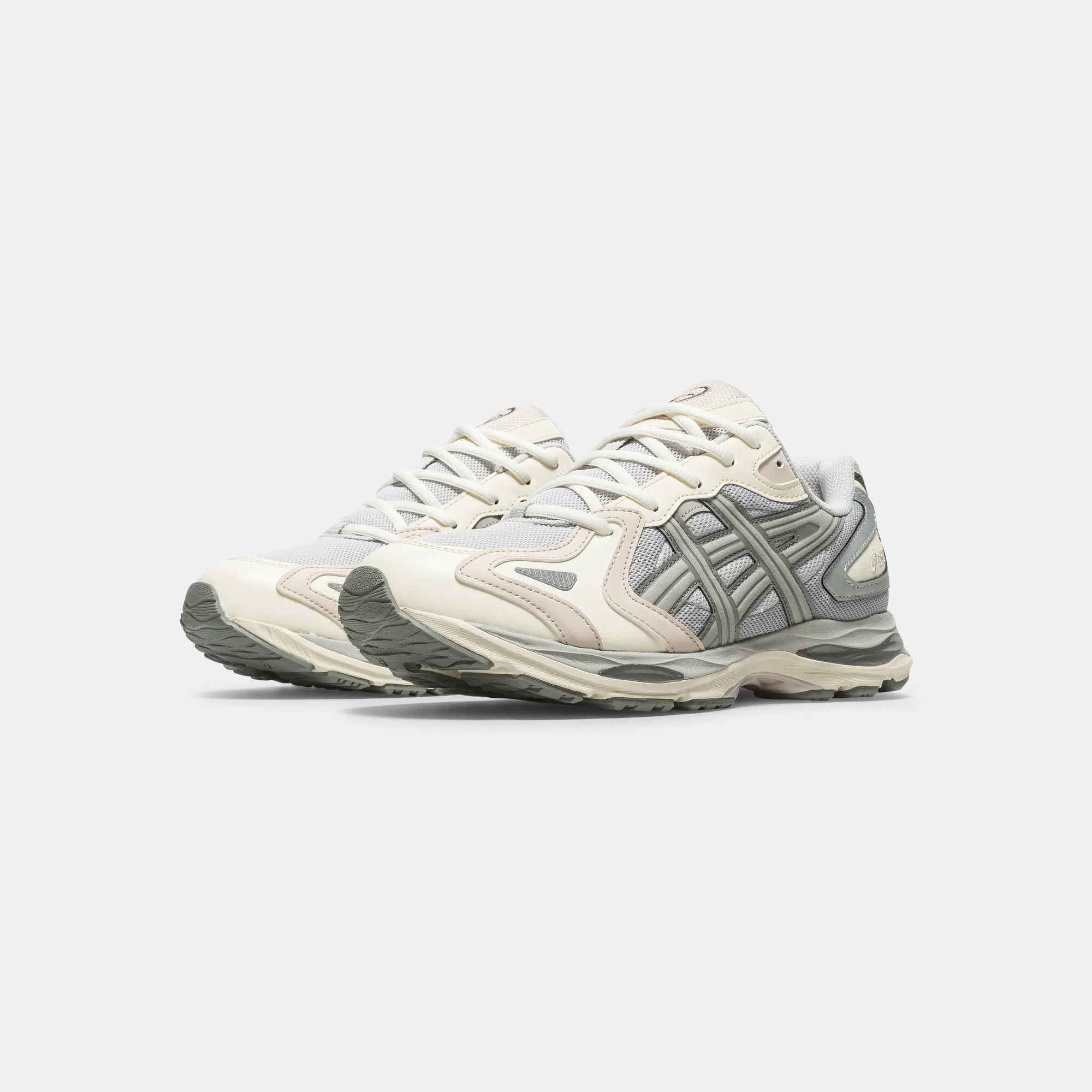 GEL-K1011 - Cloud Grey/Cream Rugged Traction