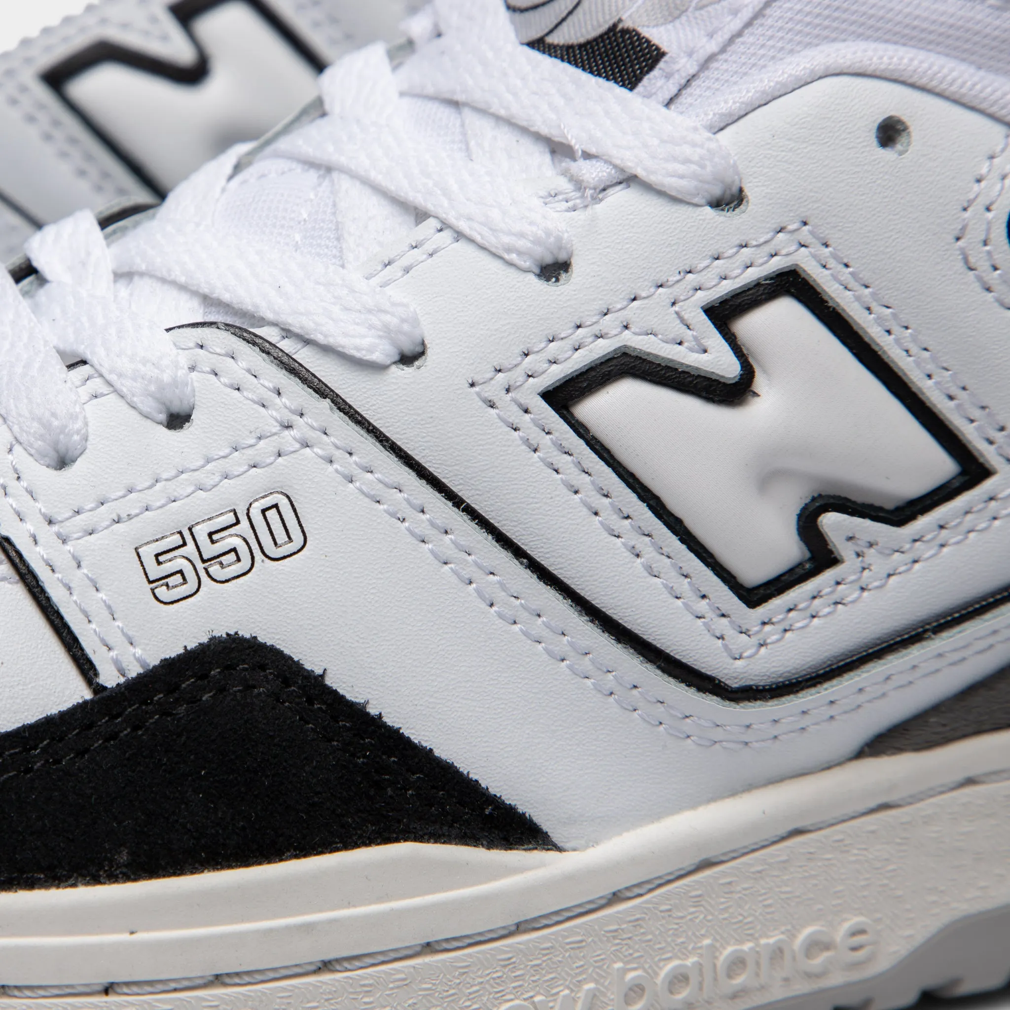 New Balance Junior Boys' GSB550CA White / Black Shock Support