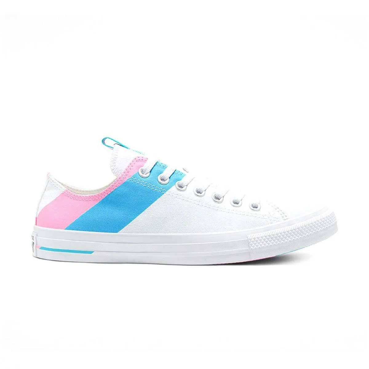 Refined fit Distinctive cushioning Chuck Taylor Low 'Pride'