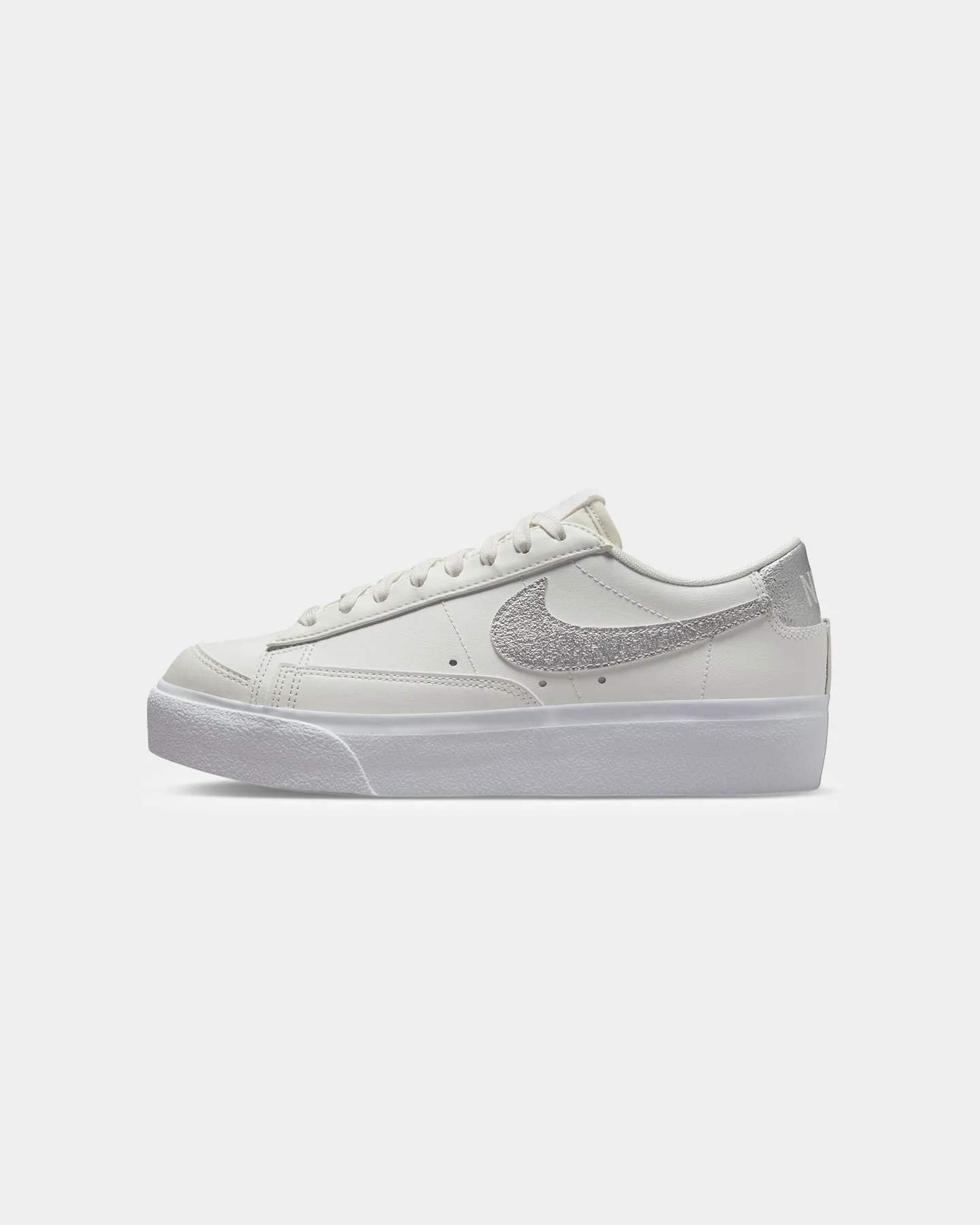 Cushioned look Nike Women's Blazer Low Platform Summit White/Metallic
