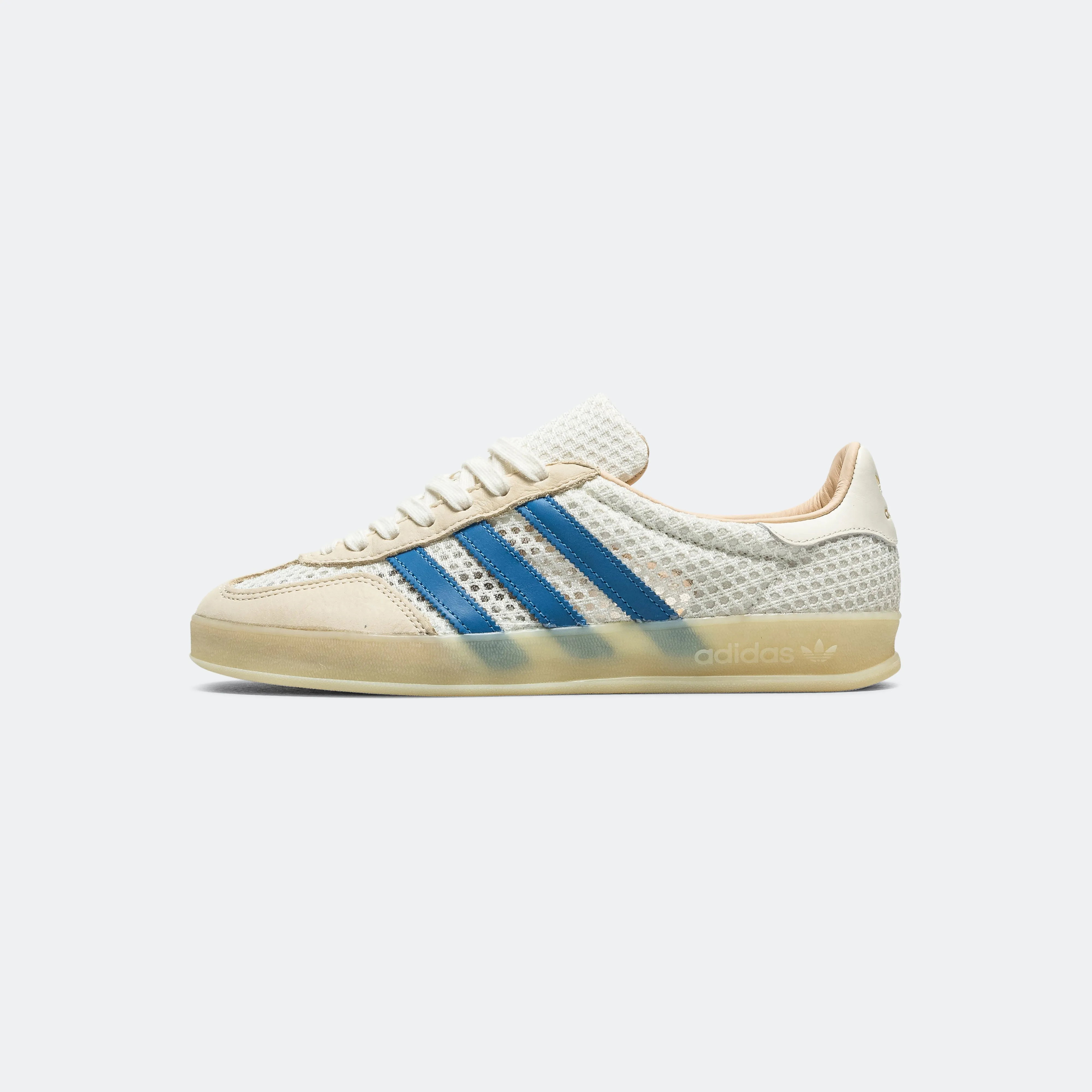 Gazelle Indoor - Off White/Focus Blue Seamless Inner Construction Rubberized Heel Guard