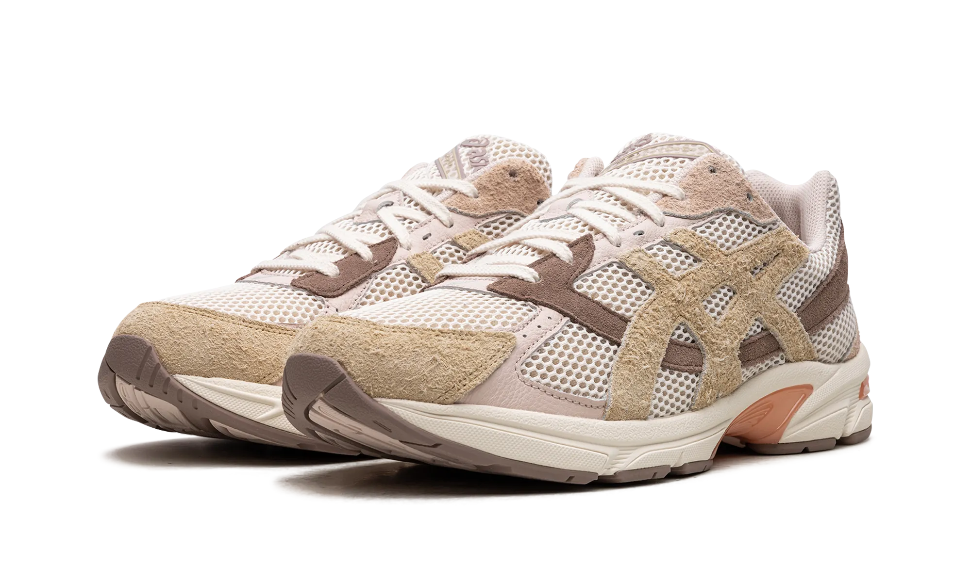 maximalist shoe style Gel 1130 "Birch / Sand"
