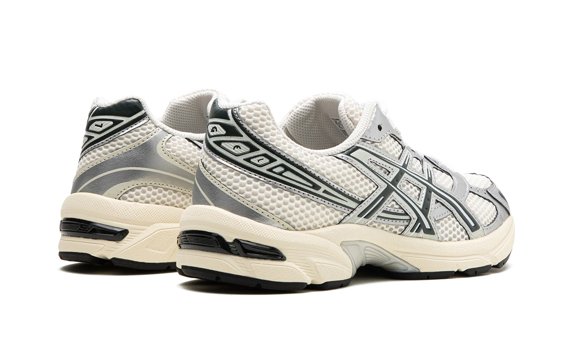 monochromatic shoe look GEL -1130 "Kith Cream Scarab"