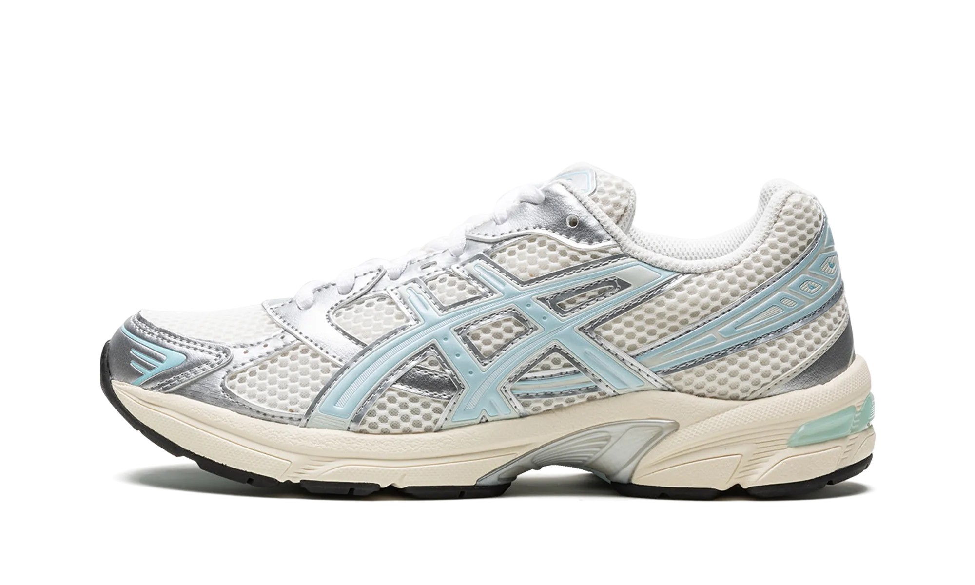 running in a swimming pool area shoes Gel-1130 "Kith Cream Starlight Blue"