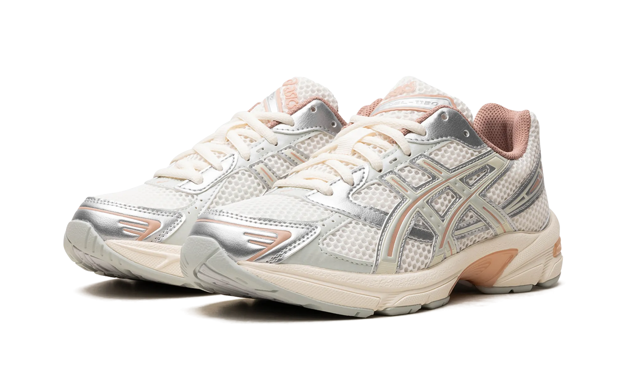 running in stadium GEL-1130 WMNS "Cream / Light Sage"