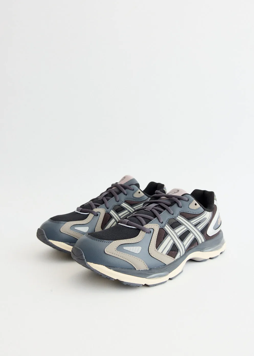 Classy stability vacation GEL-K1011 'Black Carrier Grey' Sneakers