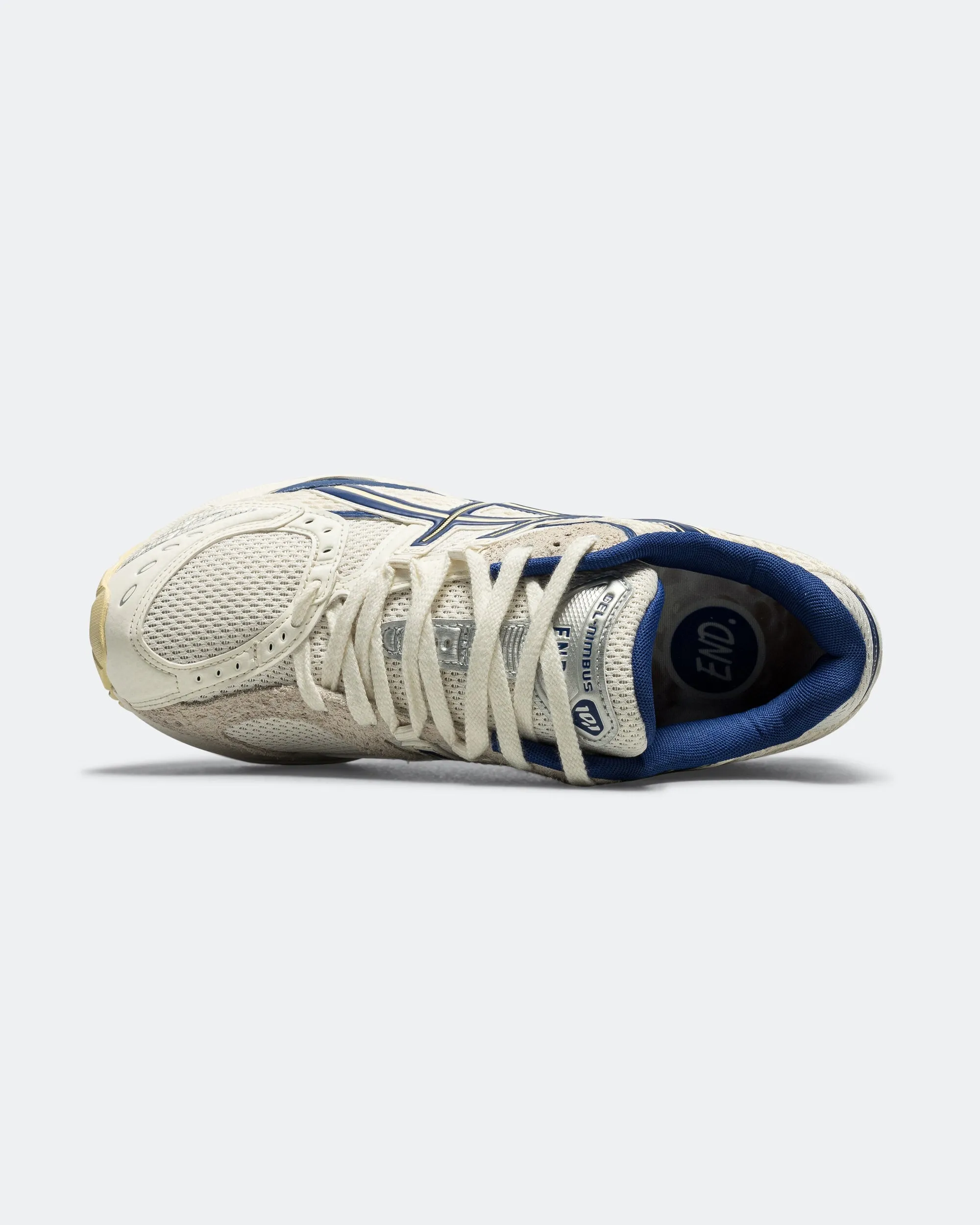 Gel-Nimbus 10.1 x END. - Snow White/Sodalite Blue Core Runner comfortable socks
