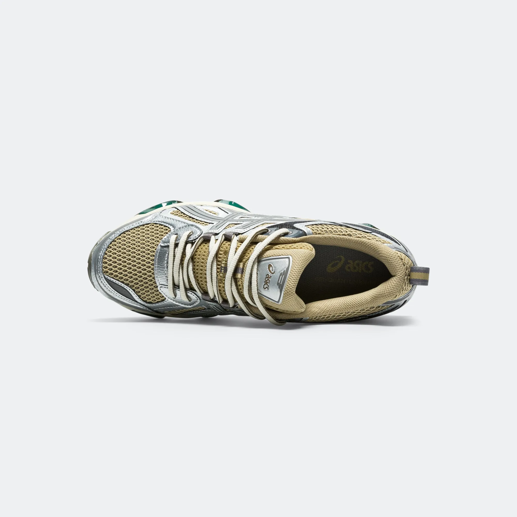 GEL-Quantum Kinetic - Khaki Beige/Pure Silver Low Cut Design