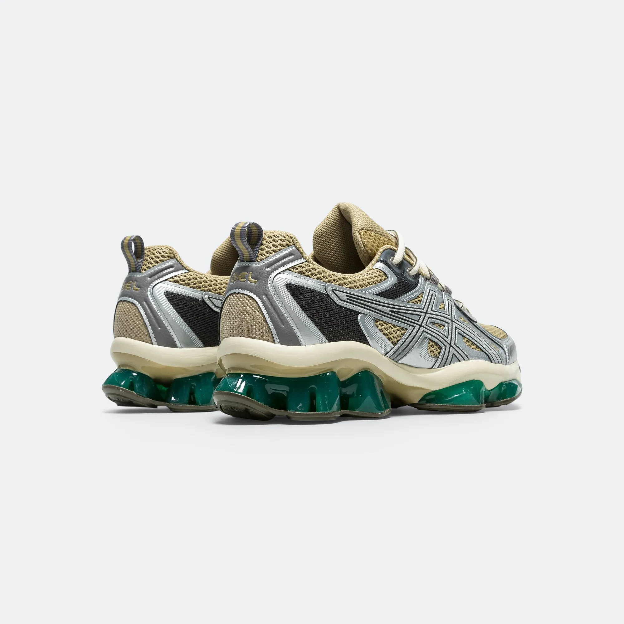 Comfort Fit Durable Material GEL-Quantum Kinetic - Khaki Beige/Pure Silver