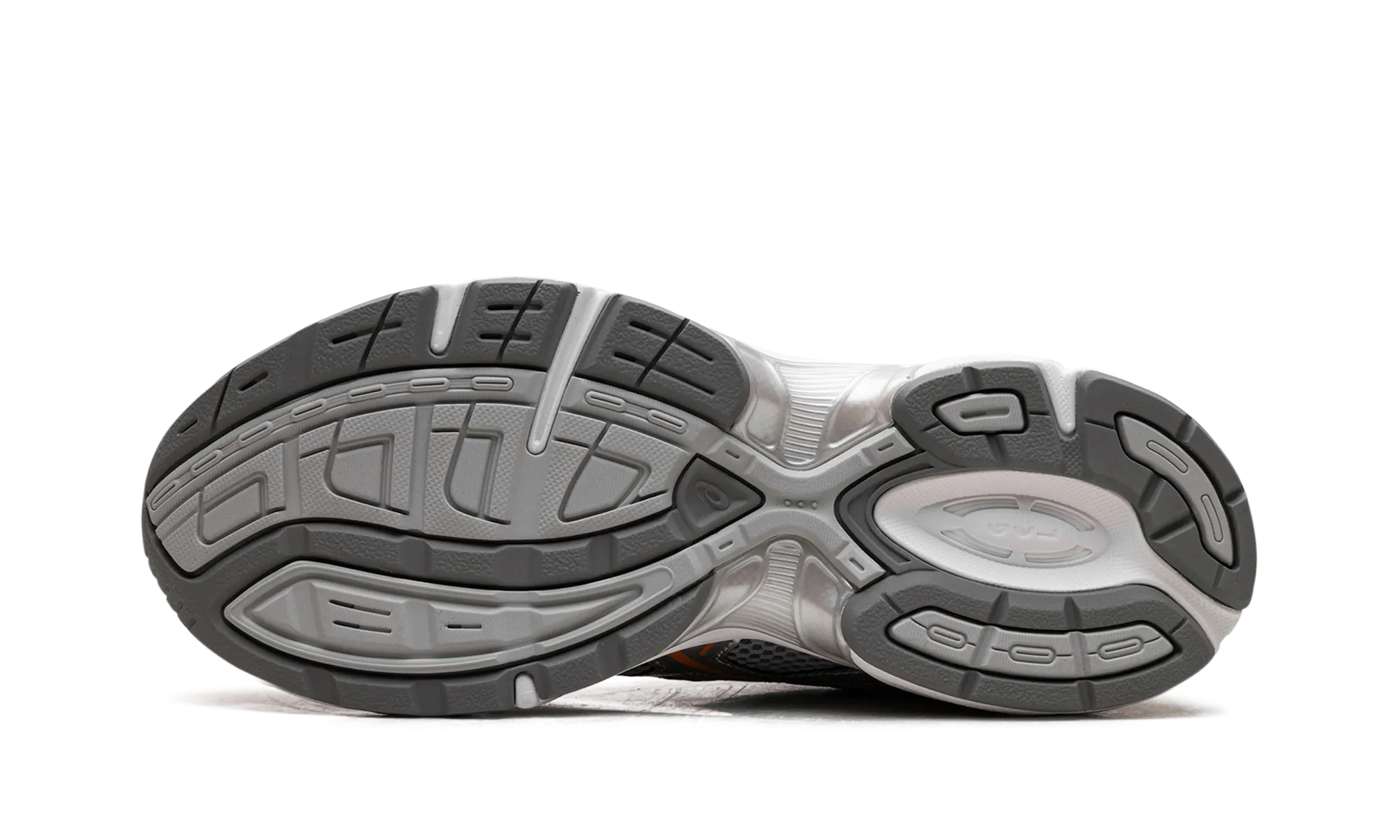 Gel1130 "Cement Grey/Rust Orange" running in a park trail Comfortable to wear