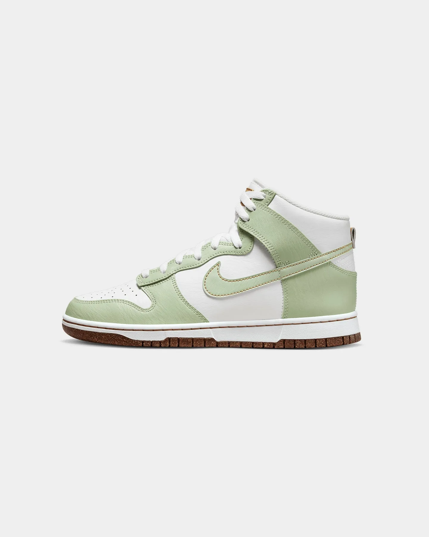 Nike Dunk High Retro SE "Inspected By Swoosh" Honeydew Leg Long
