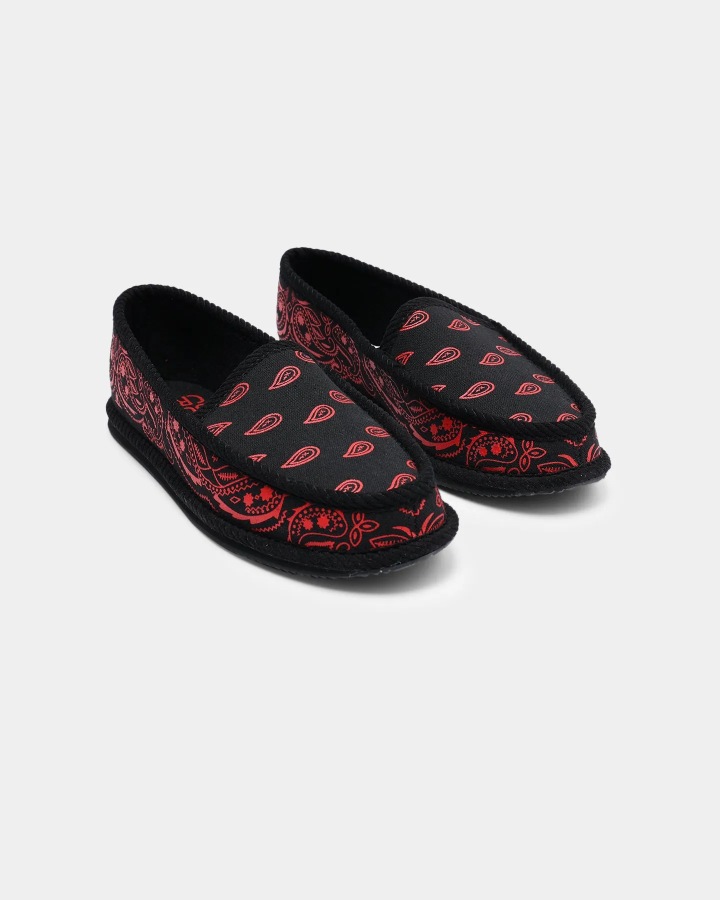 Adult Ease Teen Fun Goat Crew Bandana Slipper Black/Red