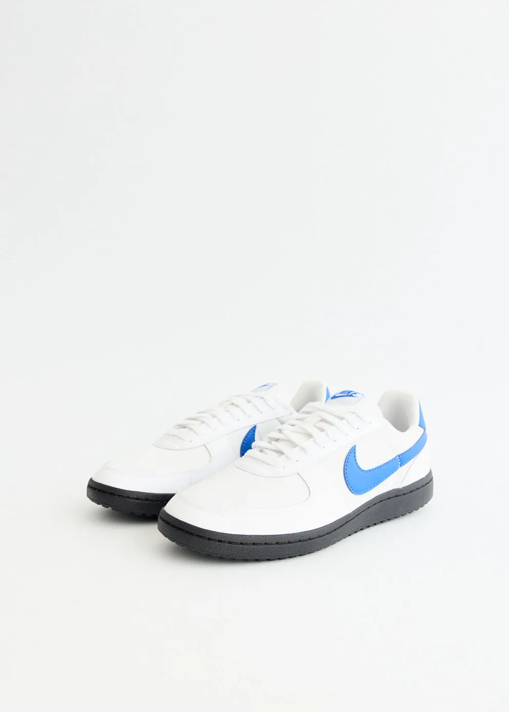 adults - specific functions Fashionable Design Field General '82 'White and Varsity Royal' Sneakers
