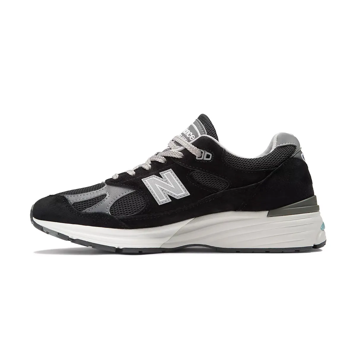 Energy Walk Firm Ground in UK 991V2 'Black'