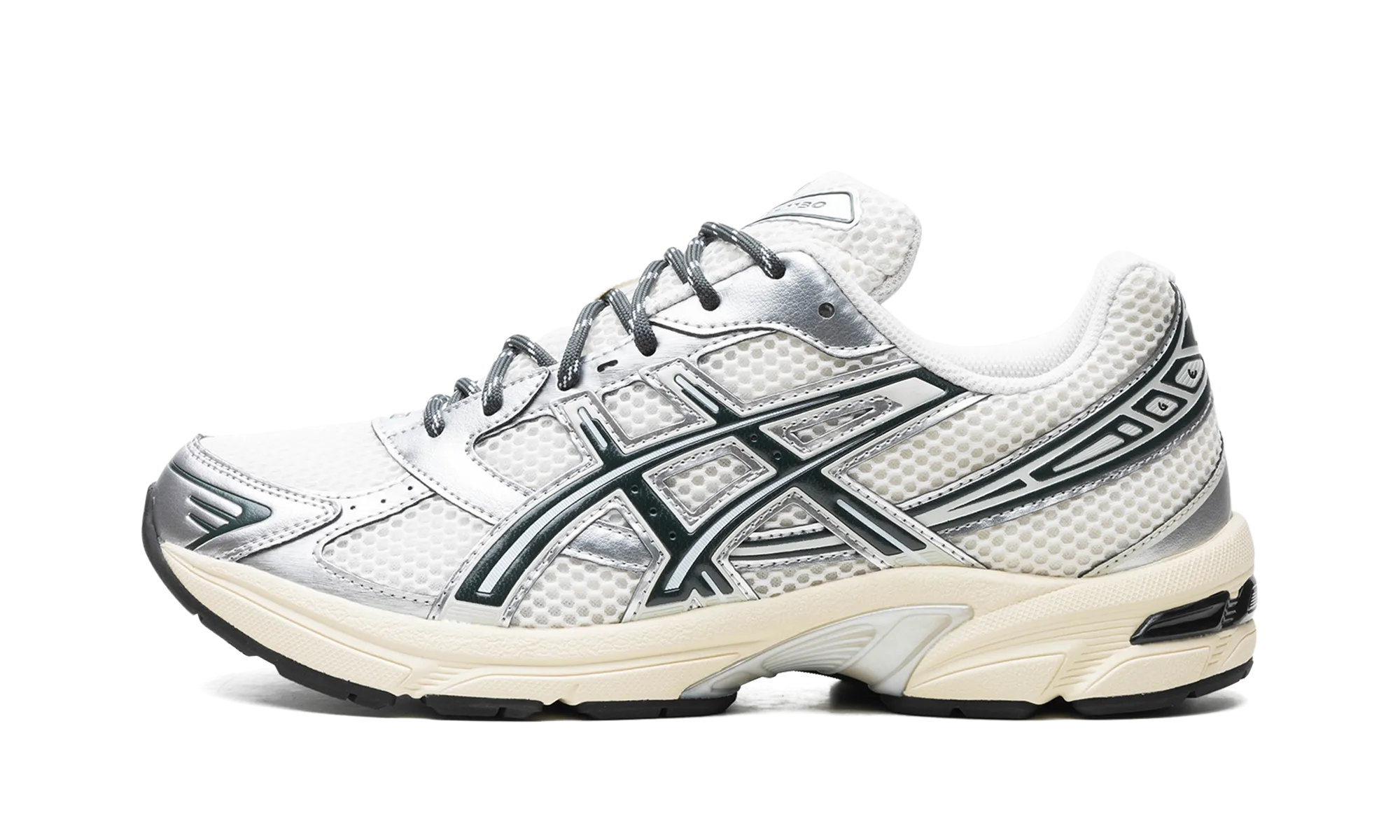 running in evening running with a low - top design Gel 1130 "Kith - Cream Scarab"
