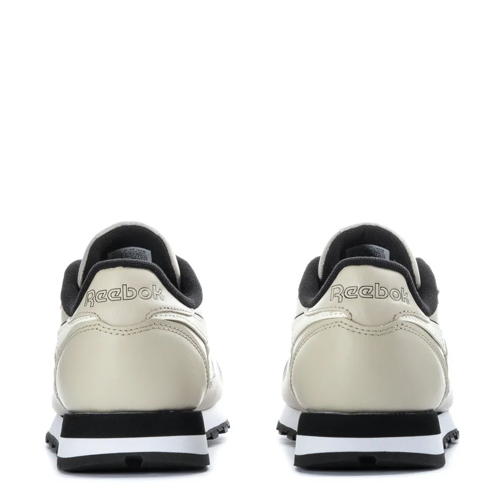 Classic Leather - Mens bendable running shoes running in a levee area shoes