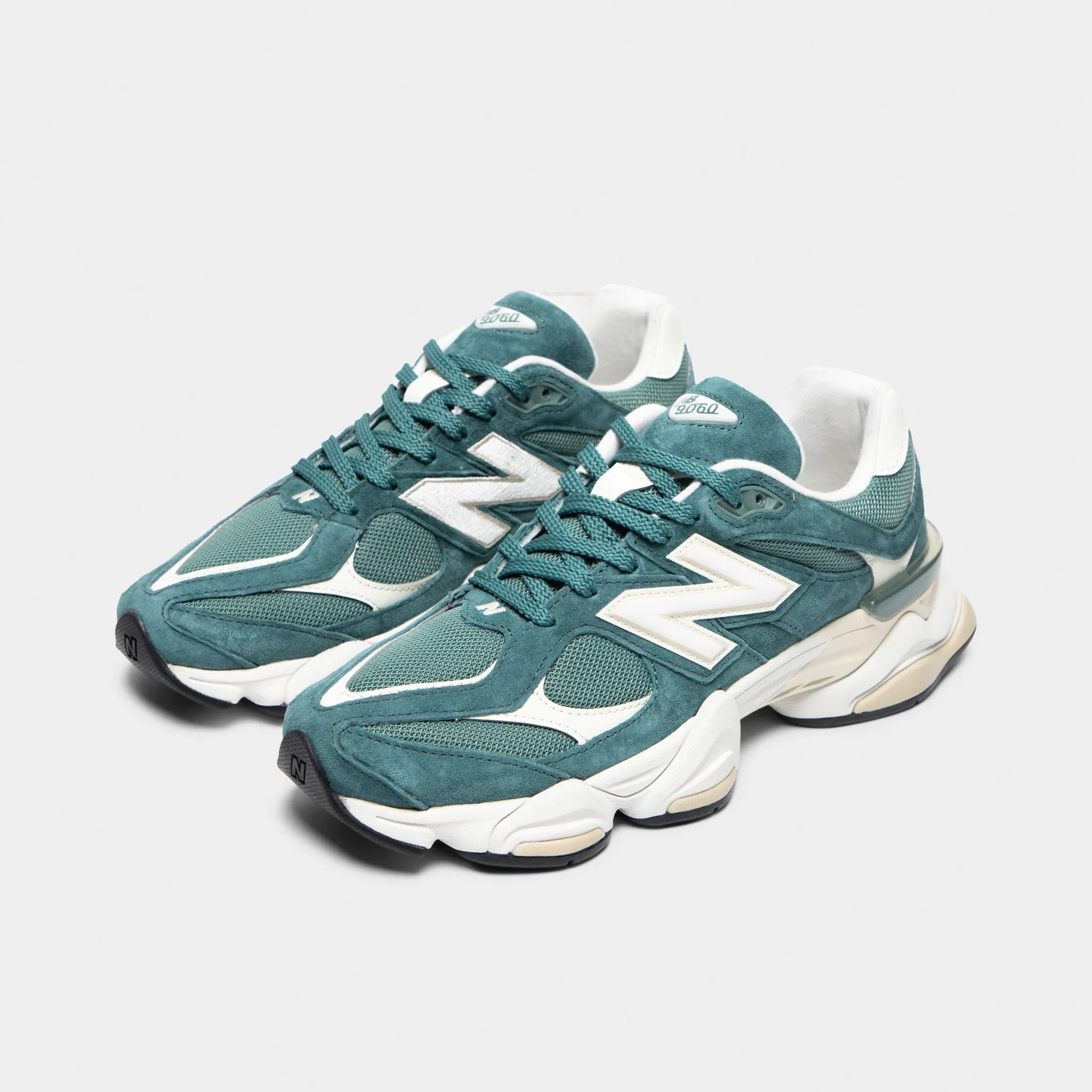 Every Step Bold Tone New Balance 9060 New Spruce / Angora