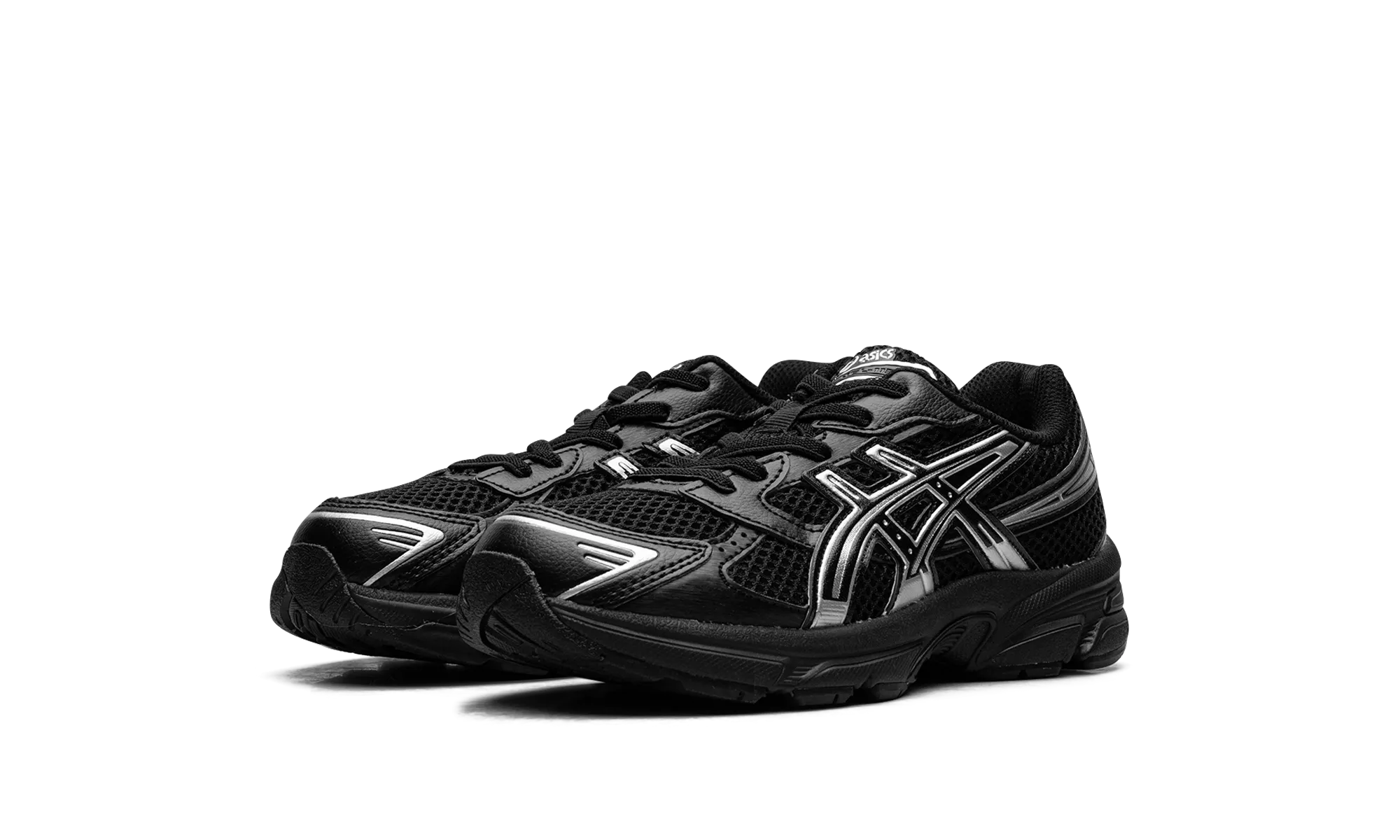 Gel 1130 PS "Black/Pure Silver" running in banked tracks shoes