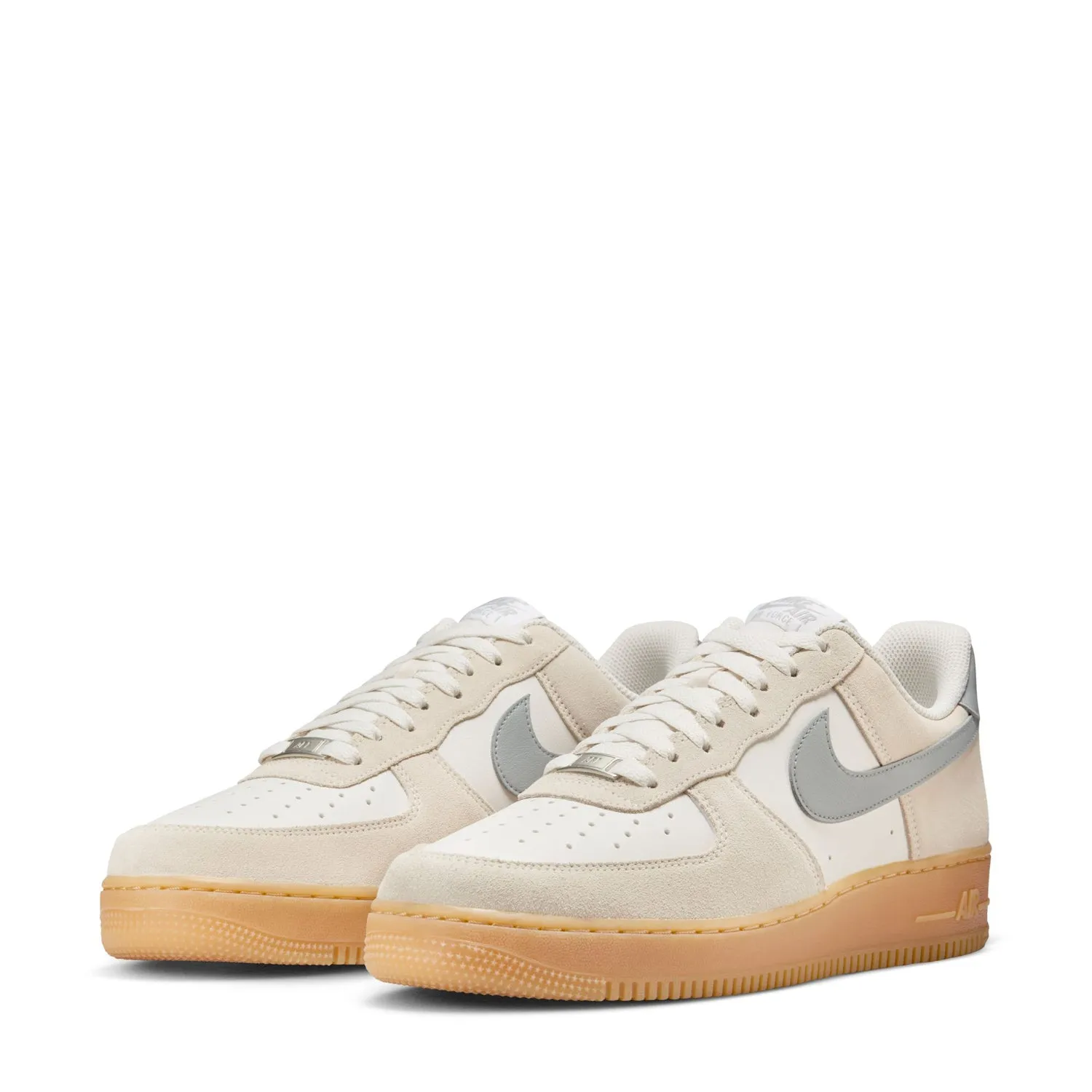 exceptional - running Air Force 1 Low 07 LV8 - Mens