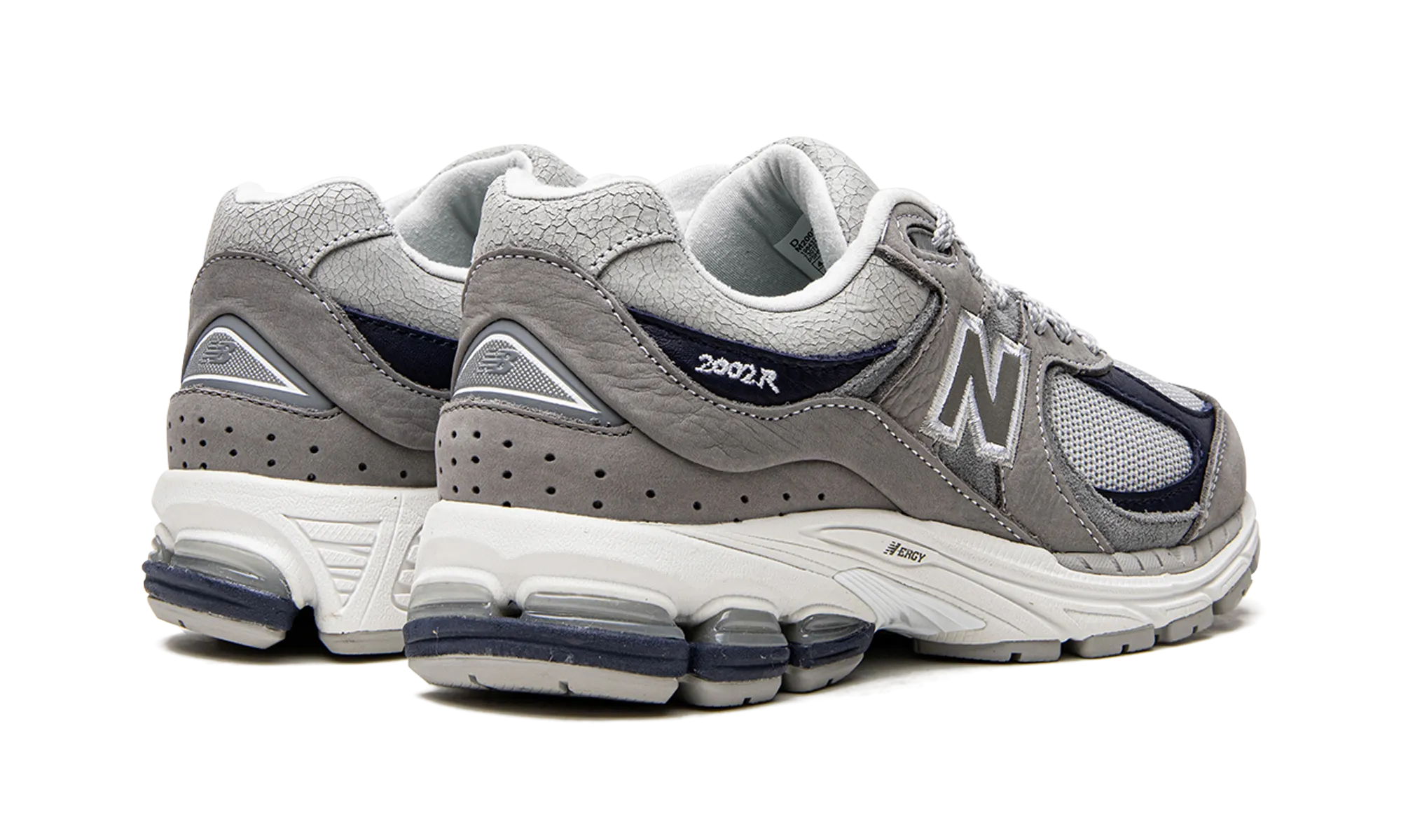 trend - following shoes 2002R "thisisneverthat - 2022 Downtown Run"