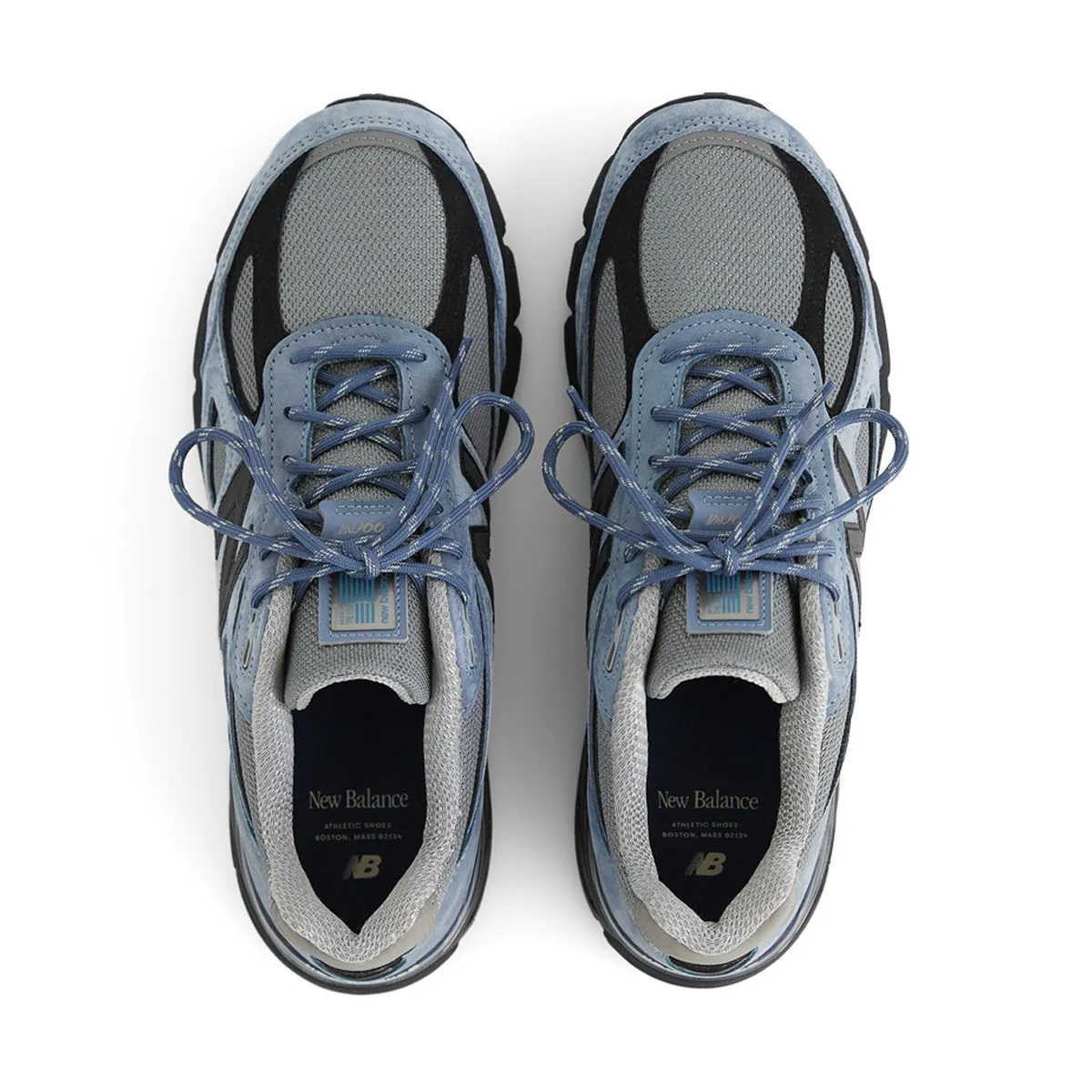in USA 990v4 'Artic grey' snowboarders - specific benefits Snug fit
