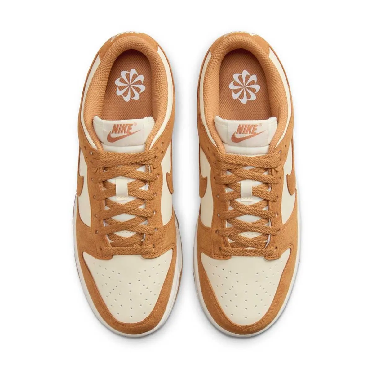 Classic Look Wmns Dunk Low 'Flax Suede'