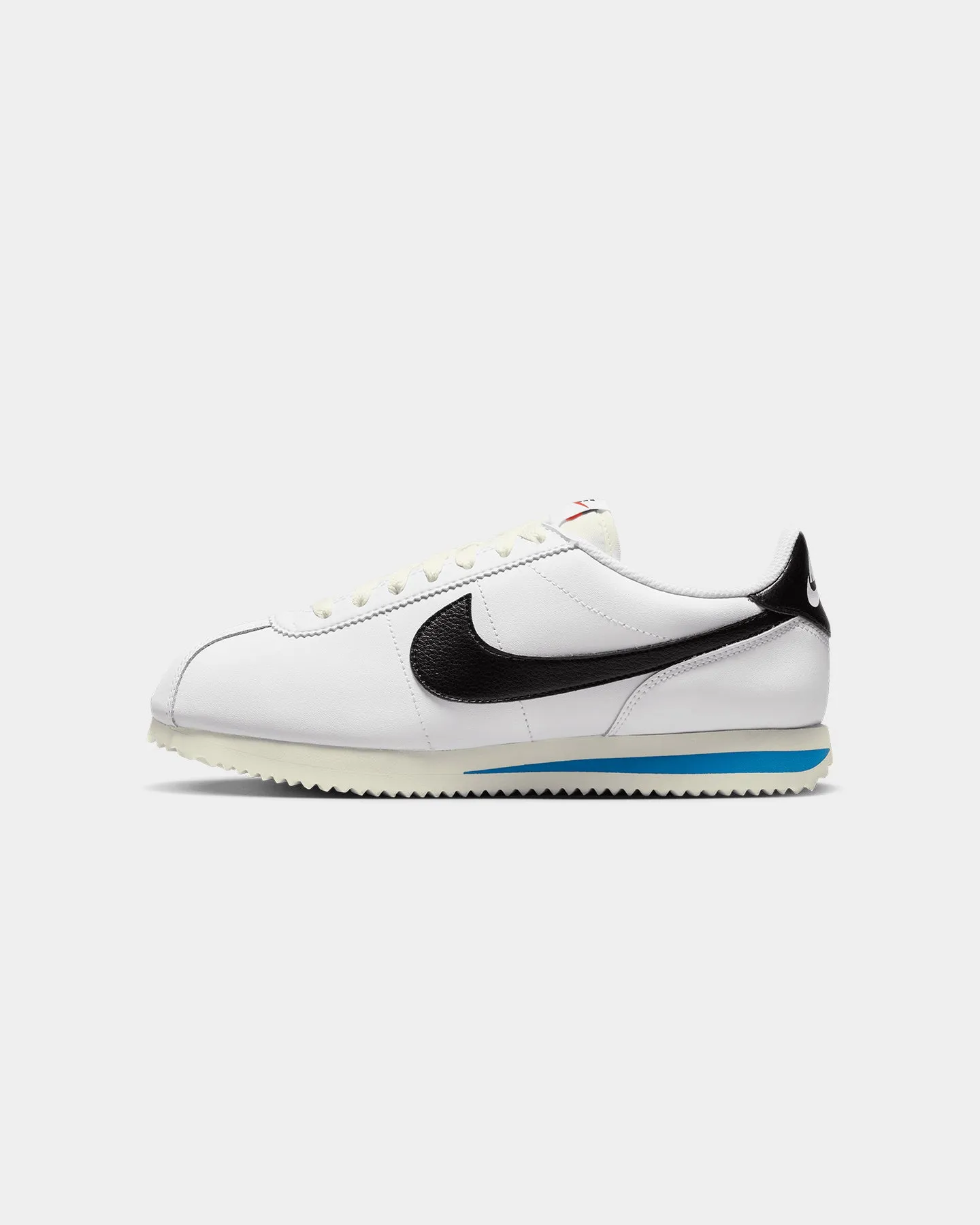 Nike Women's Cortez White/Black-LT Multi-functional breathability Vibrant Look