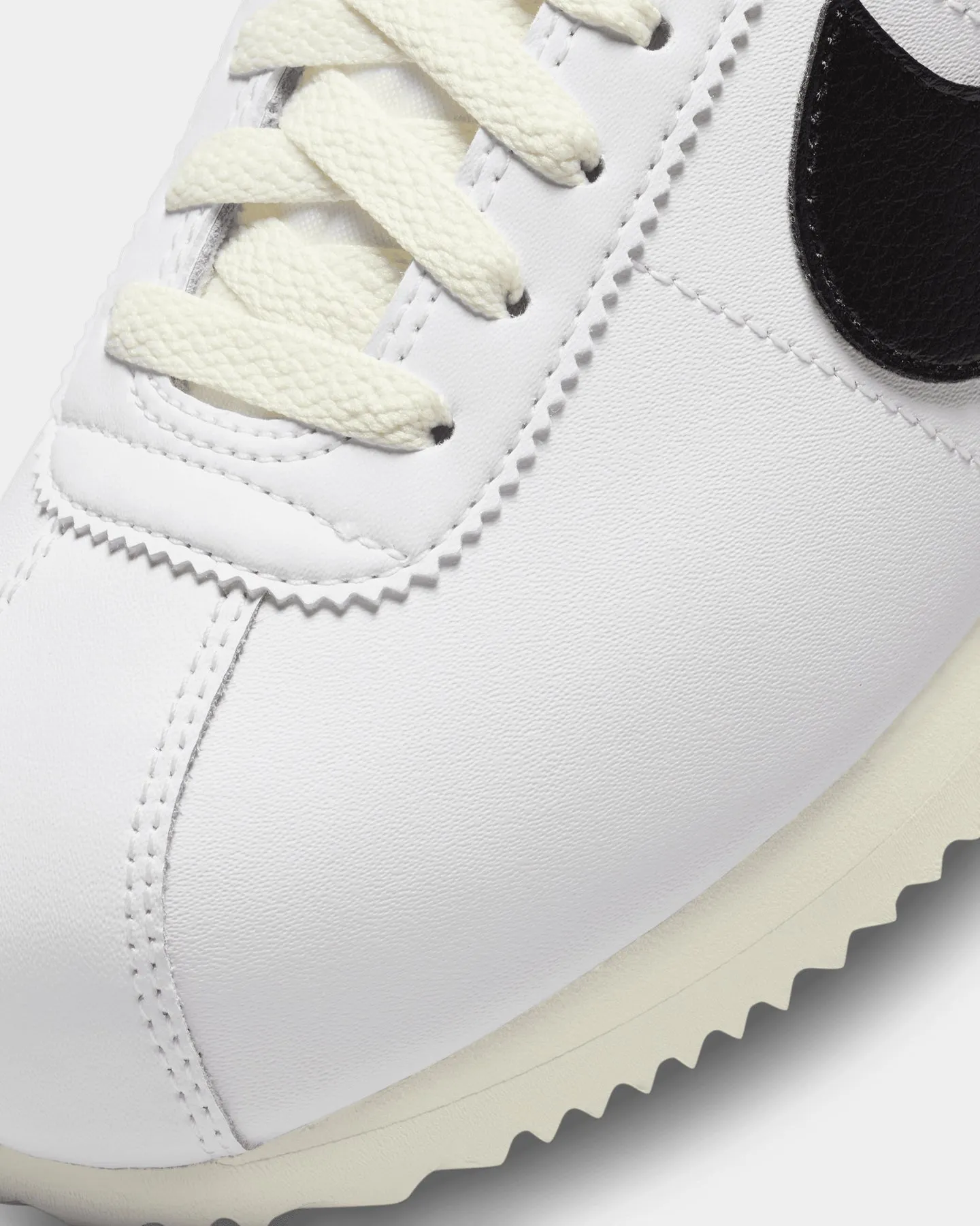 Nike Women's Cortez White/Black-LT series