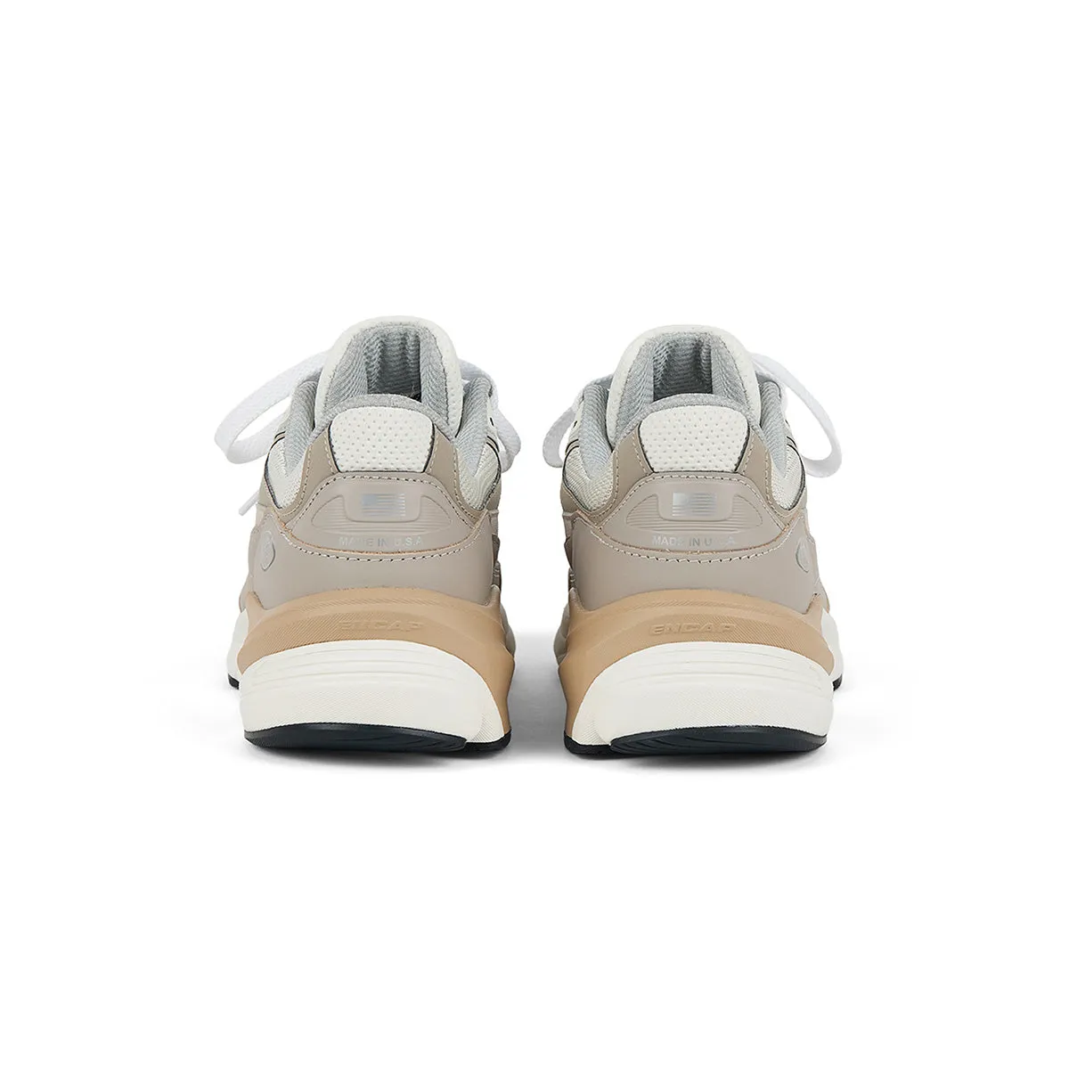 Refined touch in USA 990V6 'Light Mushroom'