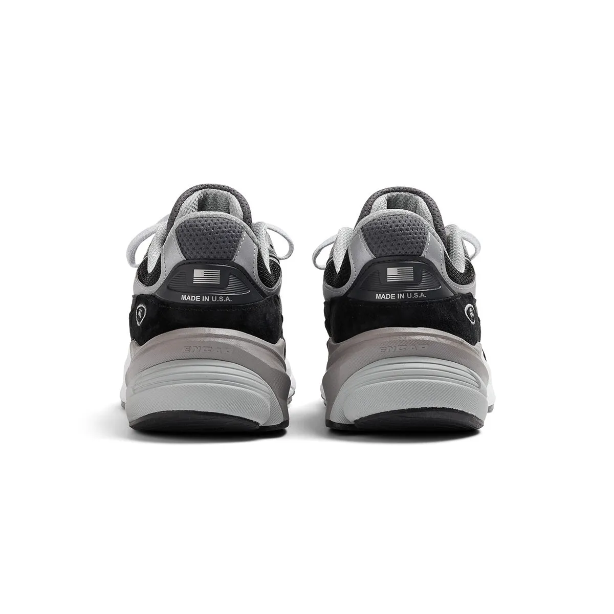 Aerobic in USA Wmns 990v6 'Black White'
