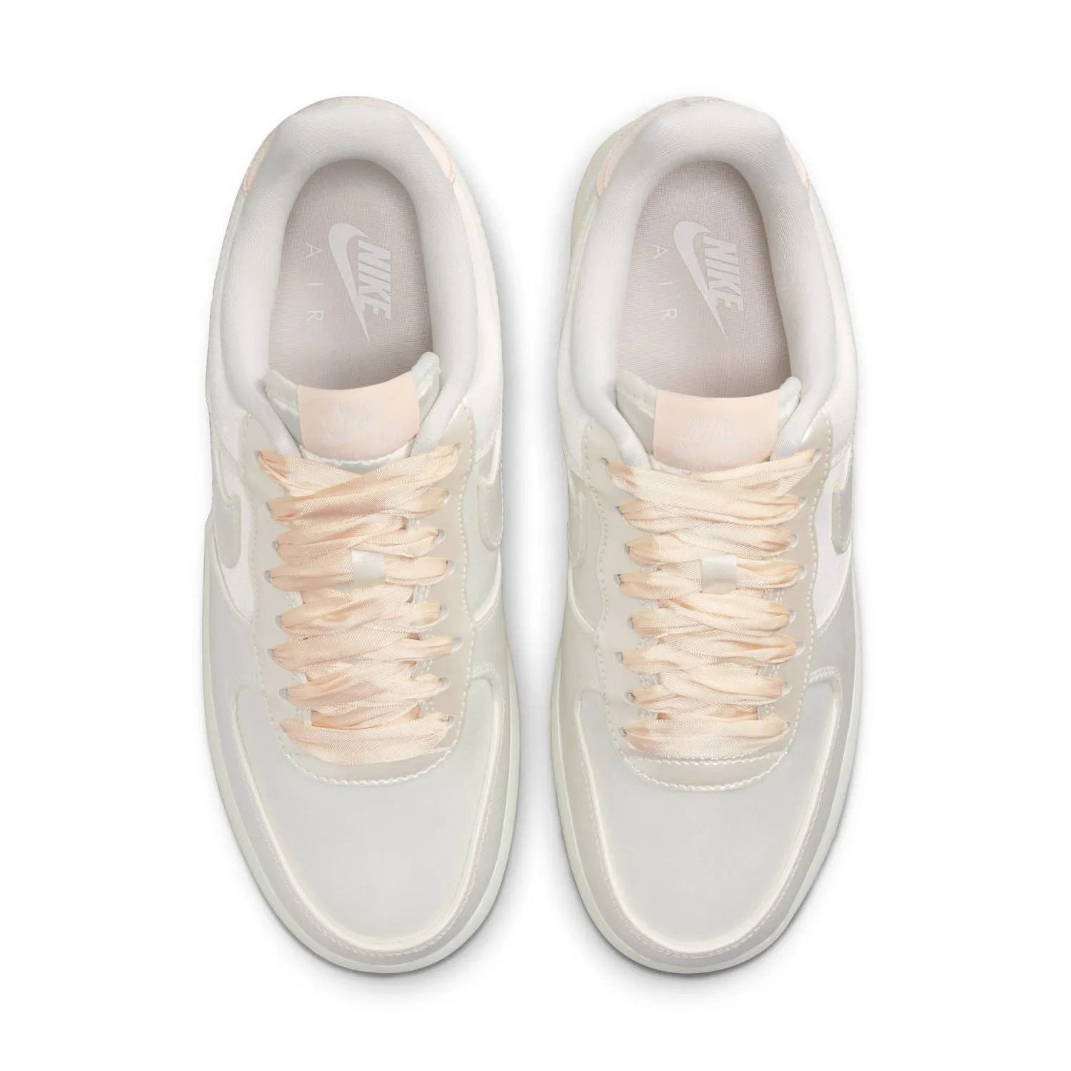 Unbeatable Traction Wmns Air Force 1 '07 LV8 'Soft Sail Denim Velvet'